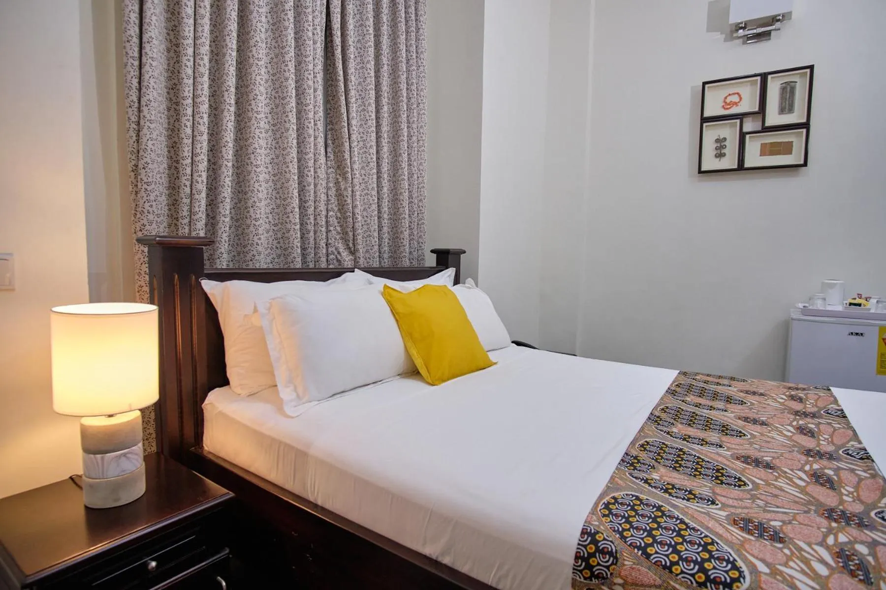 Bed in The Highbridge Guest Lodge