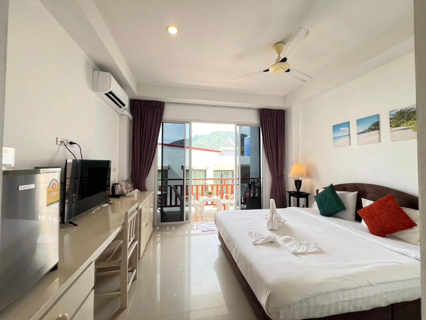 Bed in Kata Beachwalk Hotel and Bungalows