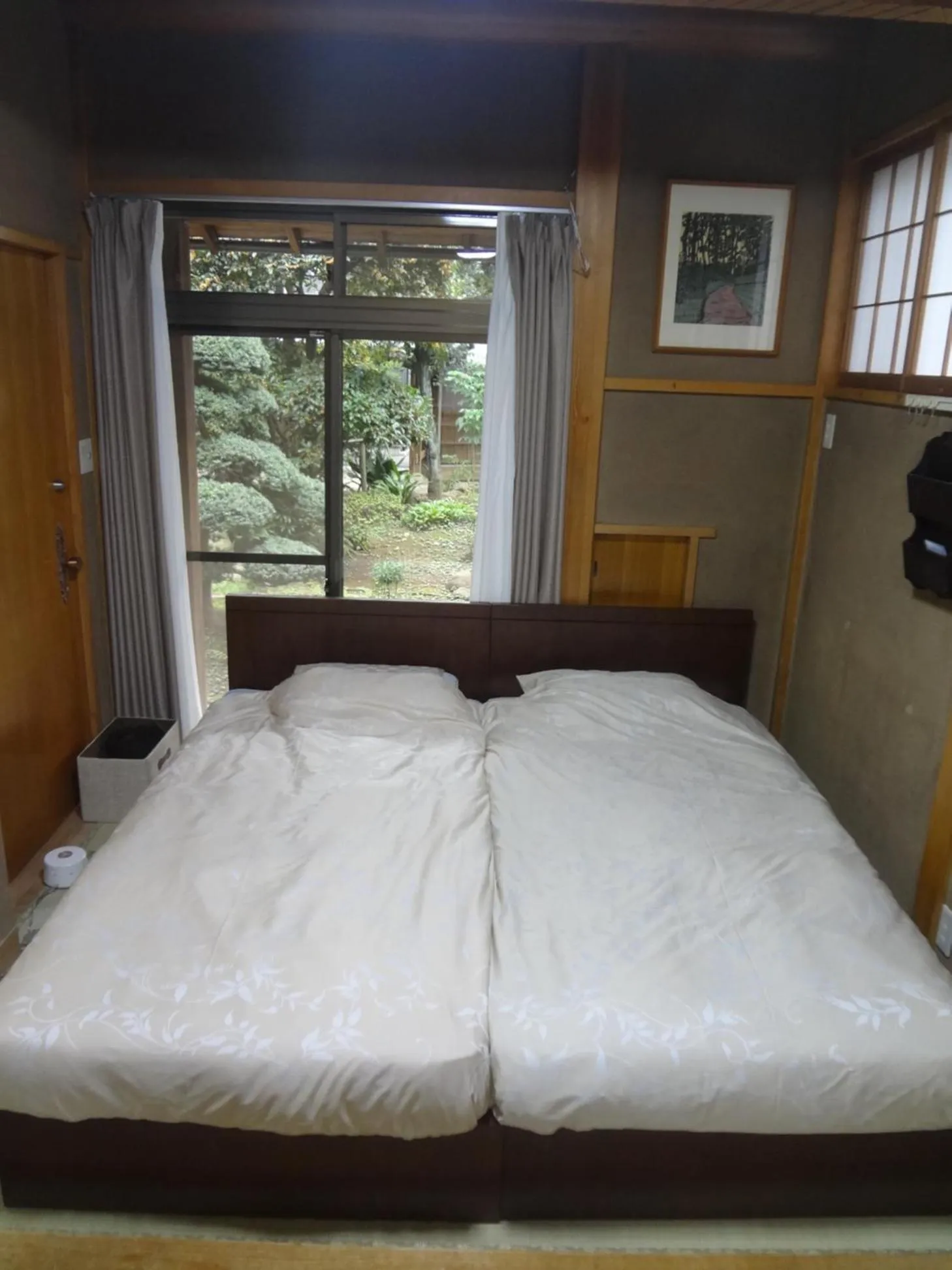 Photo of the whole room, Bed in Mokkoan