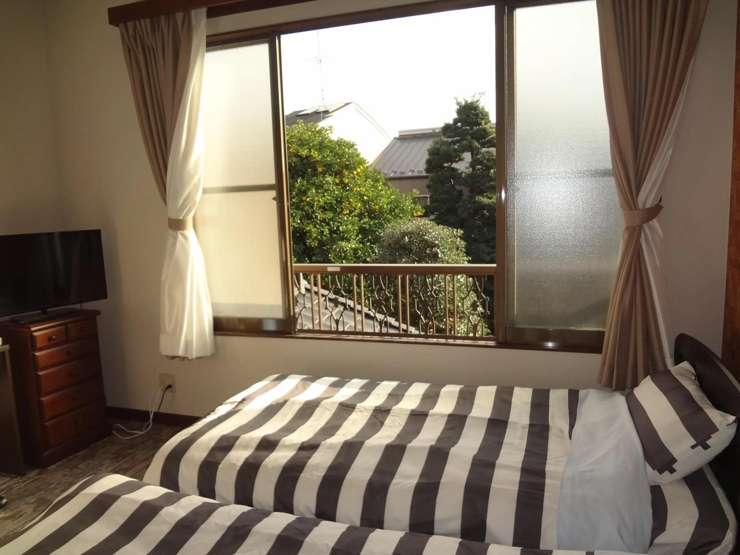 Photo of the whole room, Bed in Mokkoan