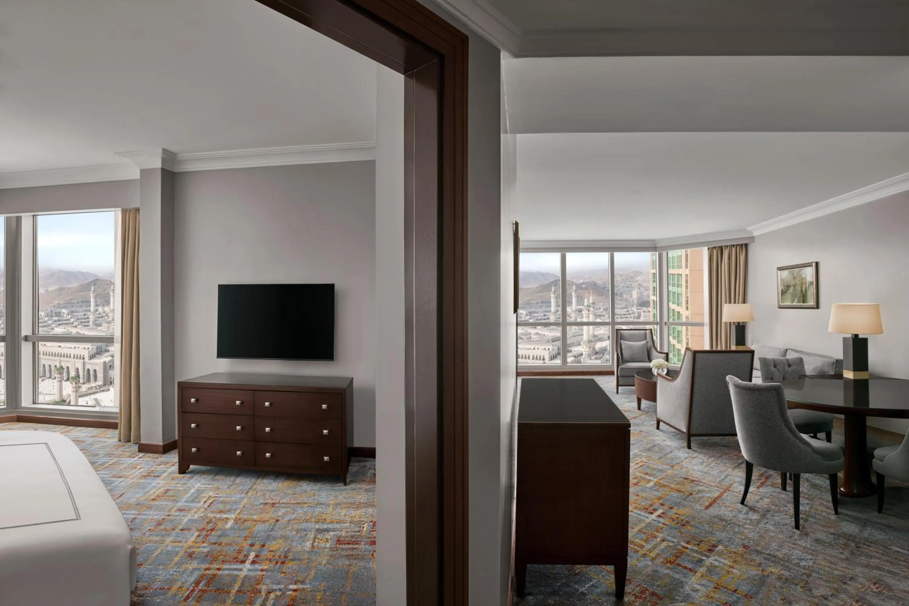 Living room in Swissotel Al Maqam Makkah