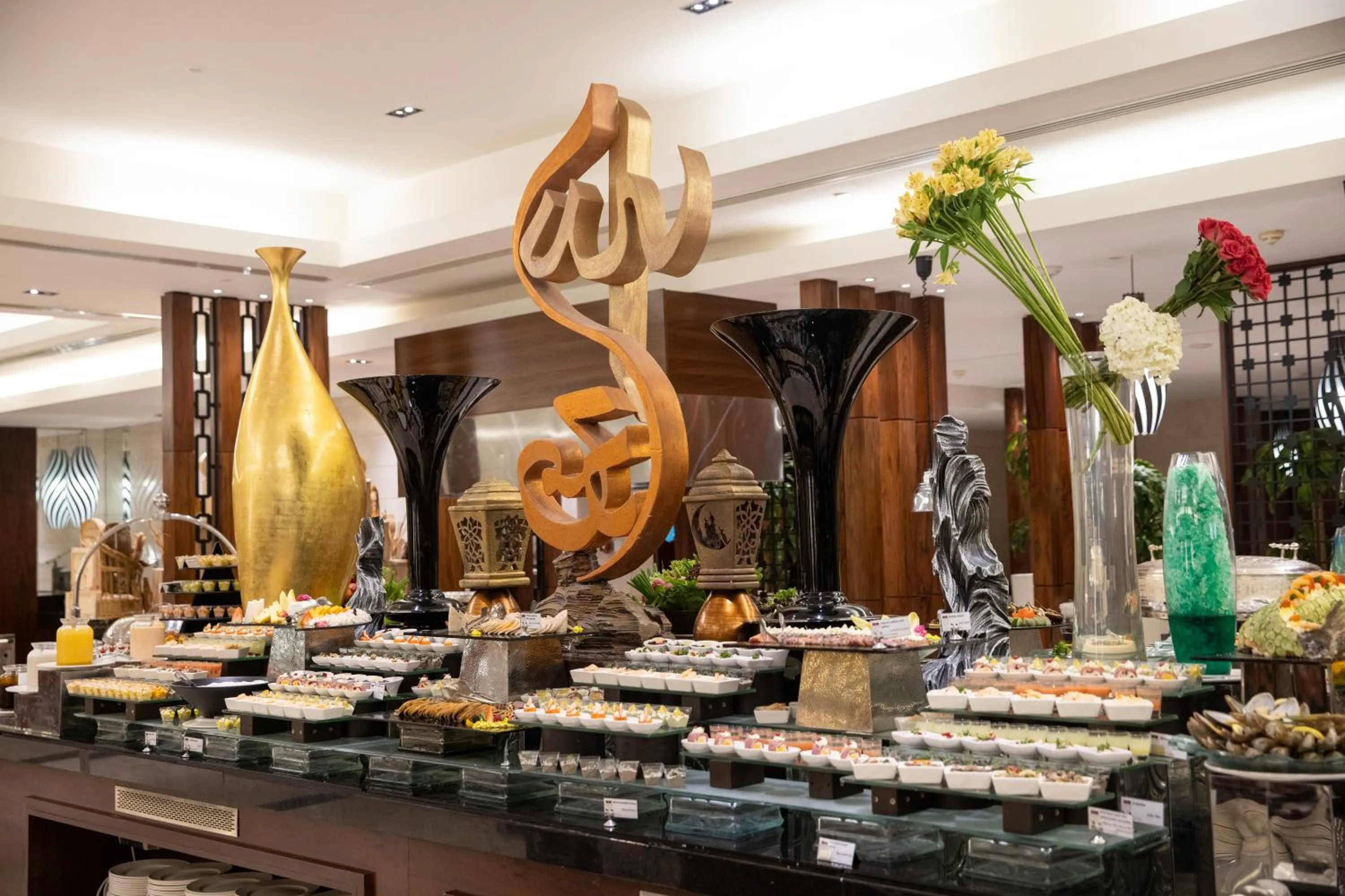 Restaurant/places to eat in Swissotel Al Maqam Makkah