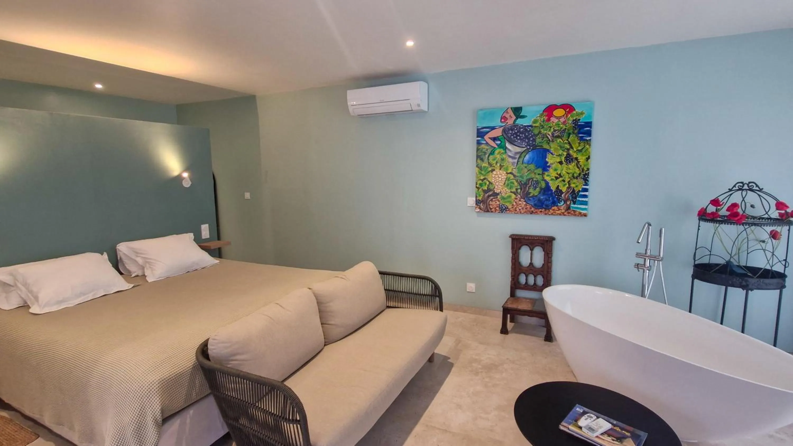 Bed in Le Clos Saint André