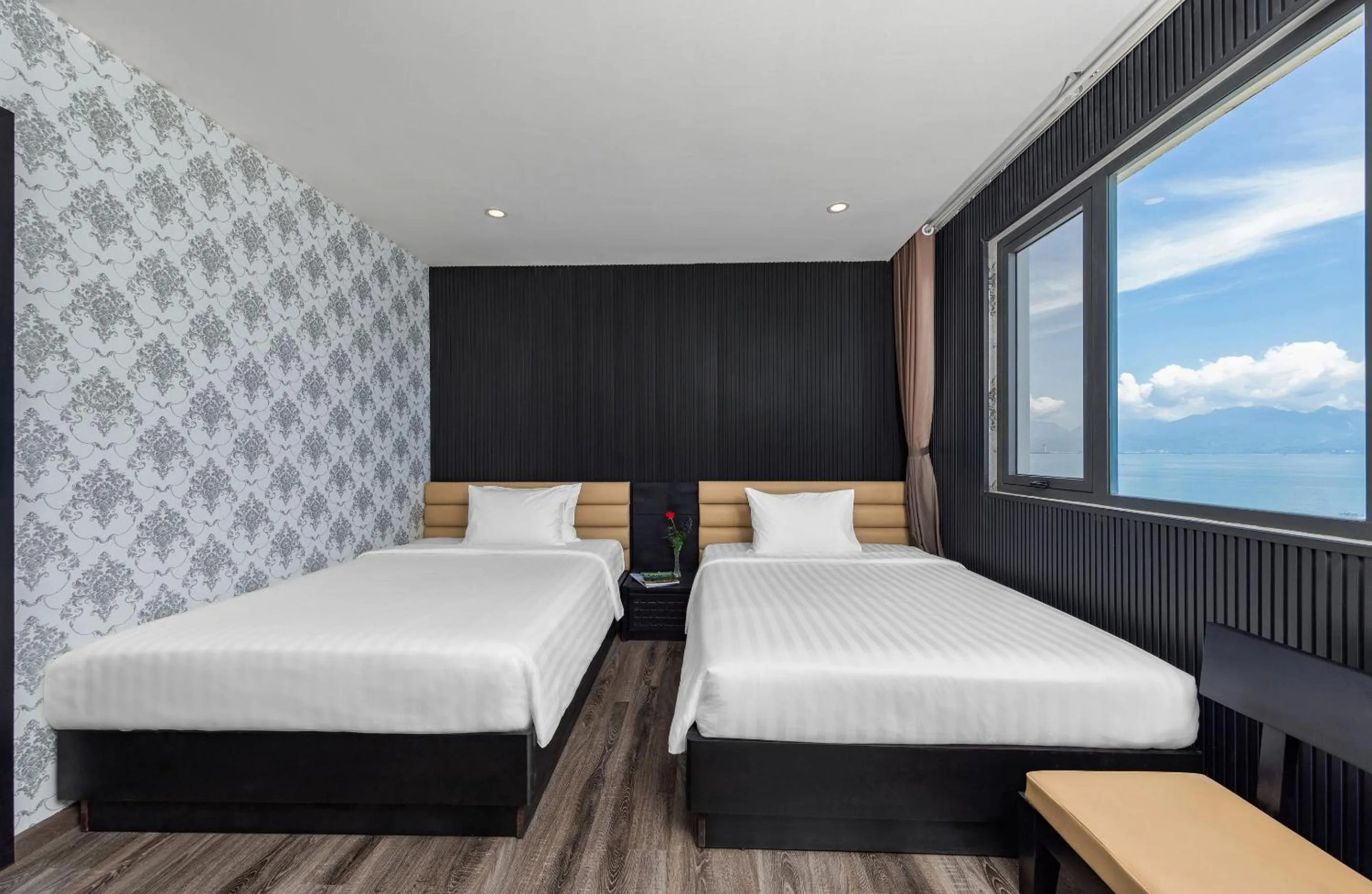 Sea view, Bed in Ocean Star Da Nang Bay Hotel