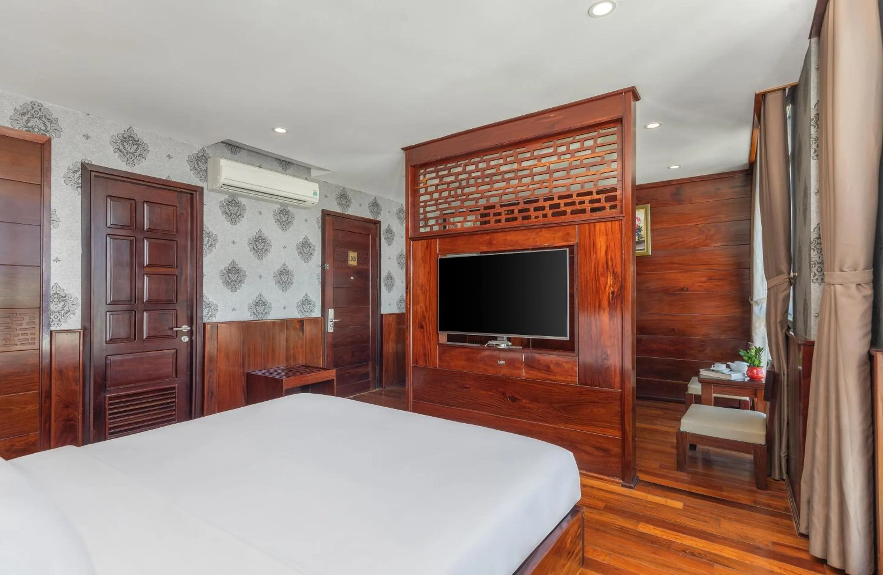 Bed in Ocean Star Da Nang Bay Hotel