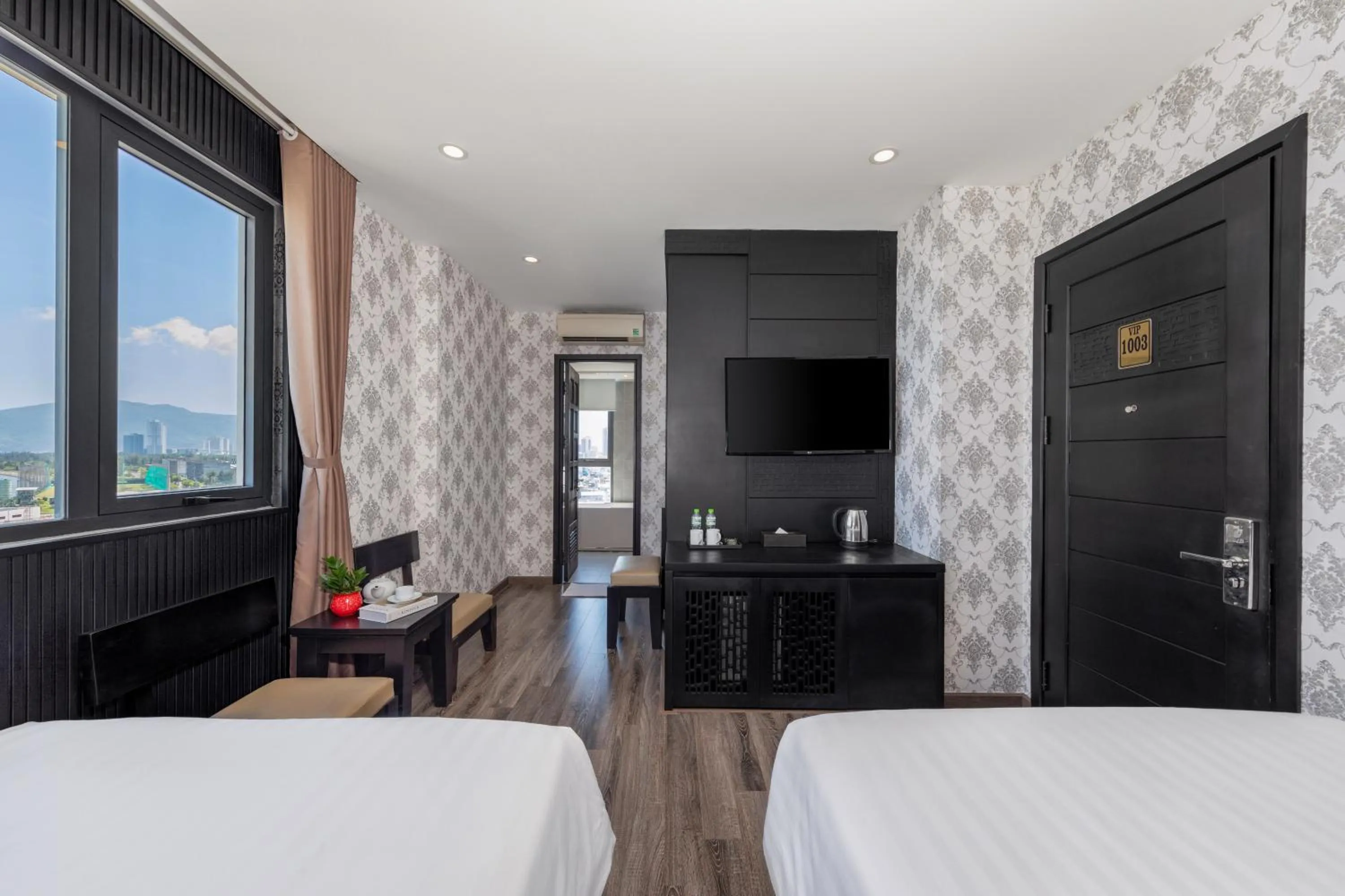 TV and multimedia, Bed in Ocean Star Da Nang Bay Hotel