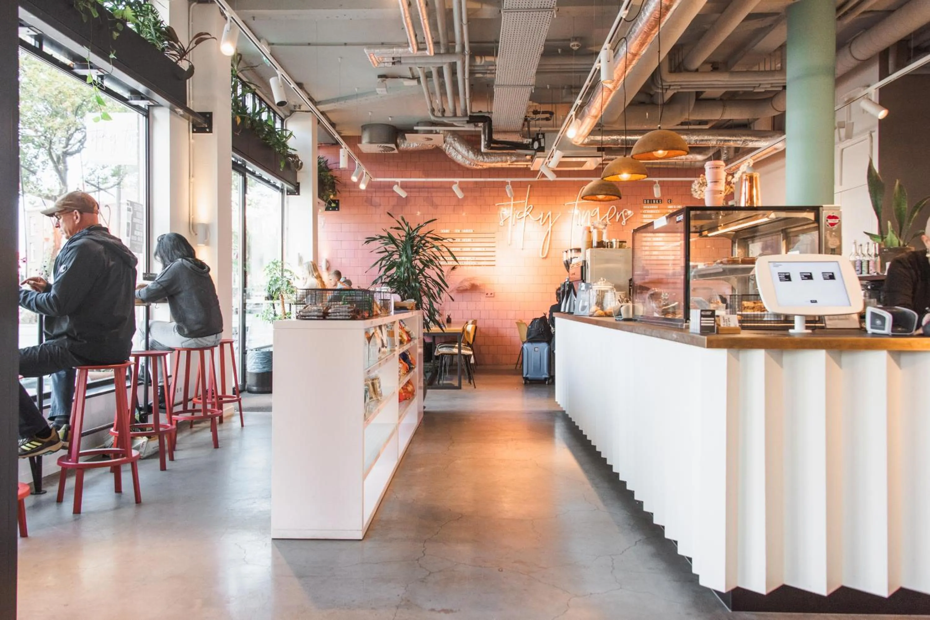 Coffee/tea facilities in Conscious Hotel The Tire Station