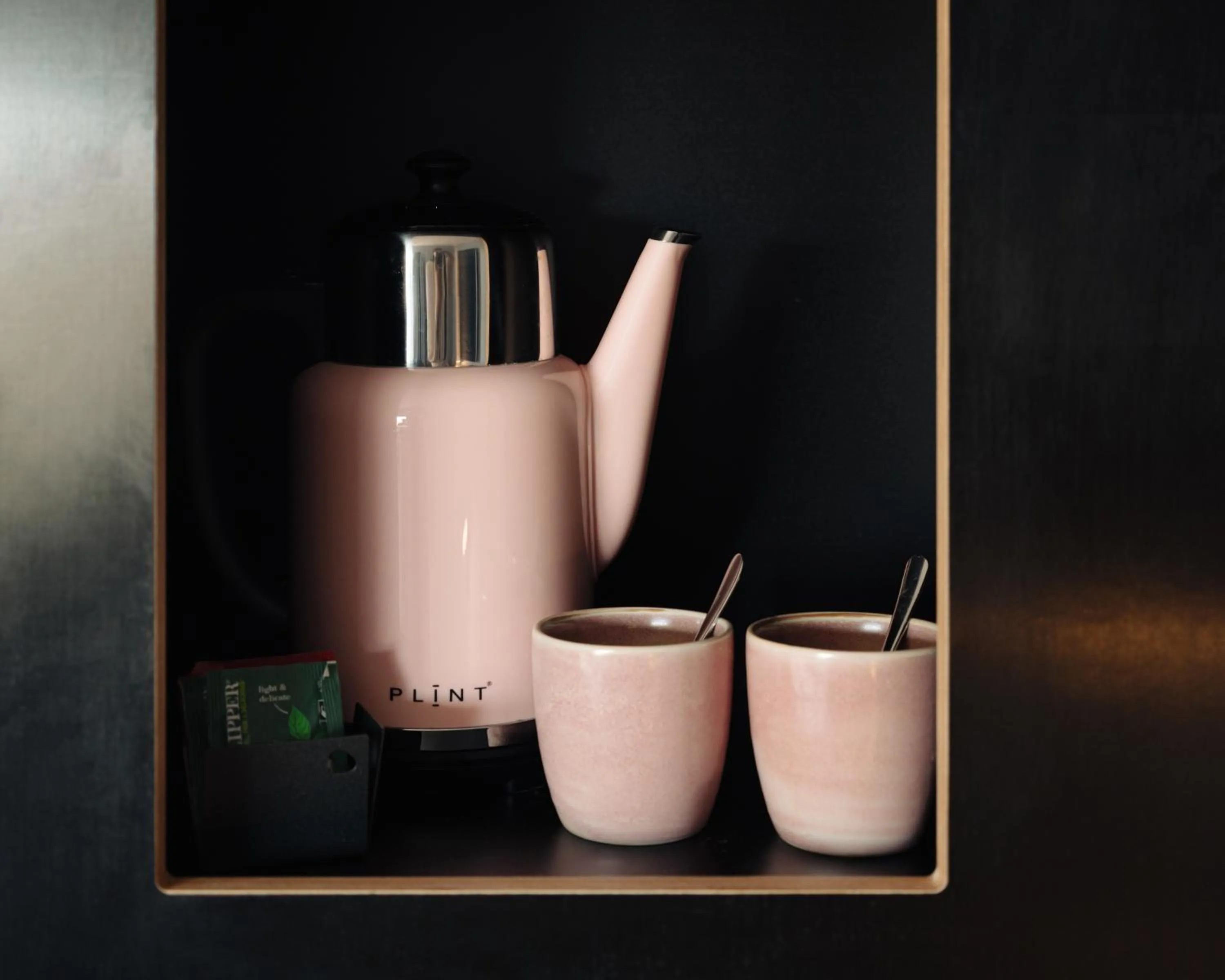 Coffee/tea facilities in Conscious Hotel The Tire Station