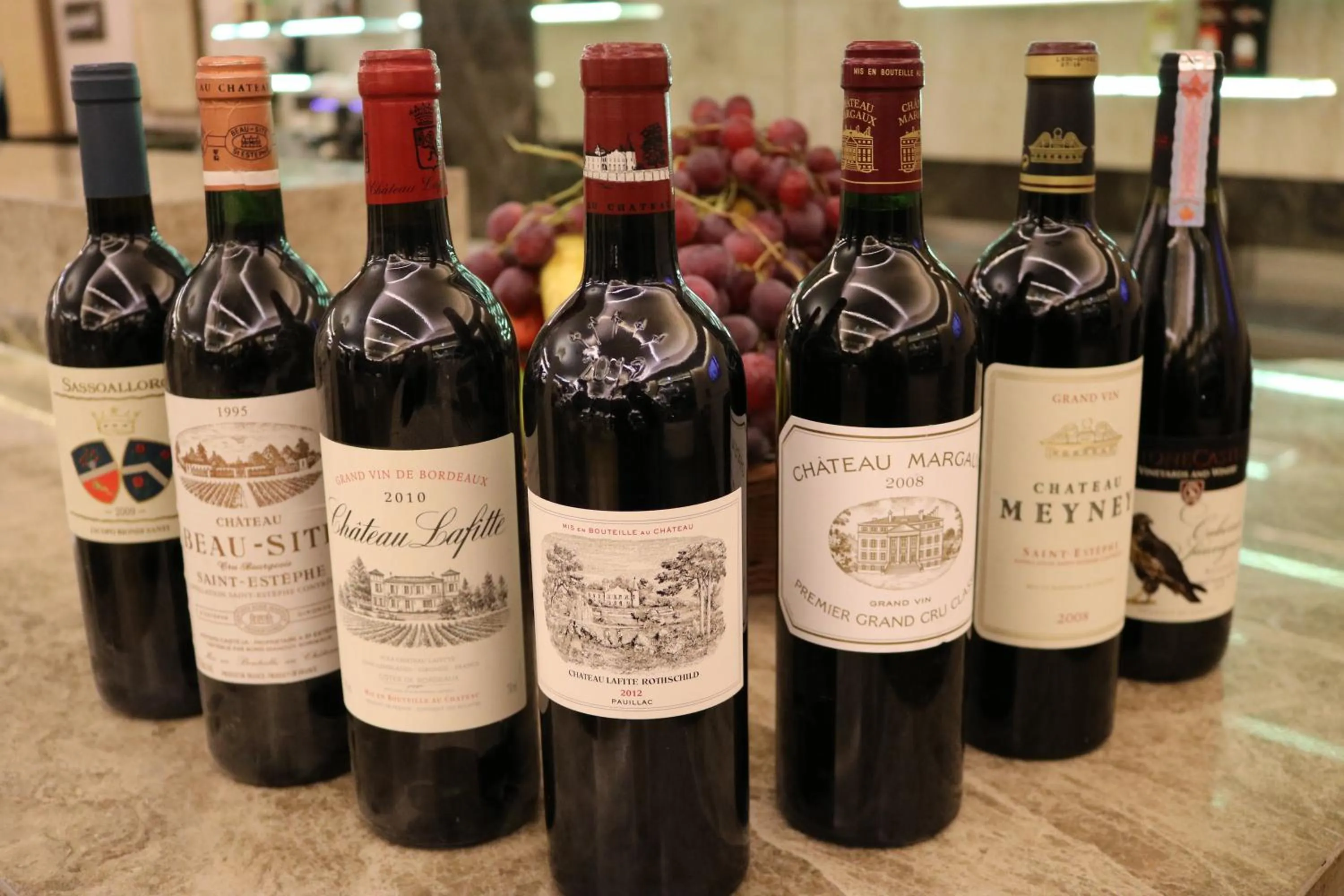 Food and drinks in Hotel International Prishtina & Spa