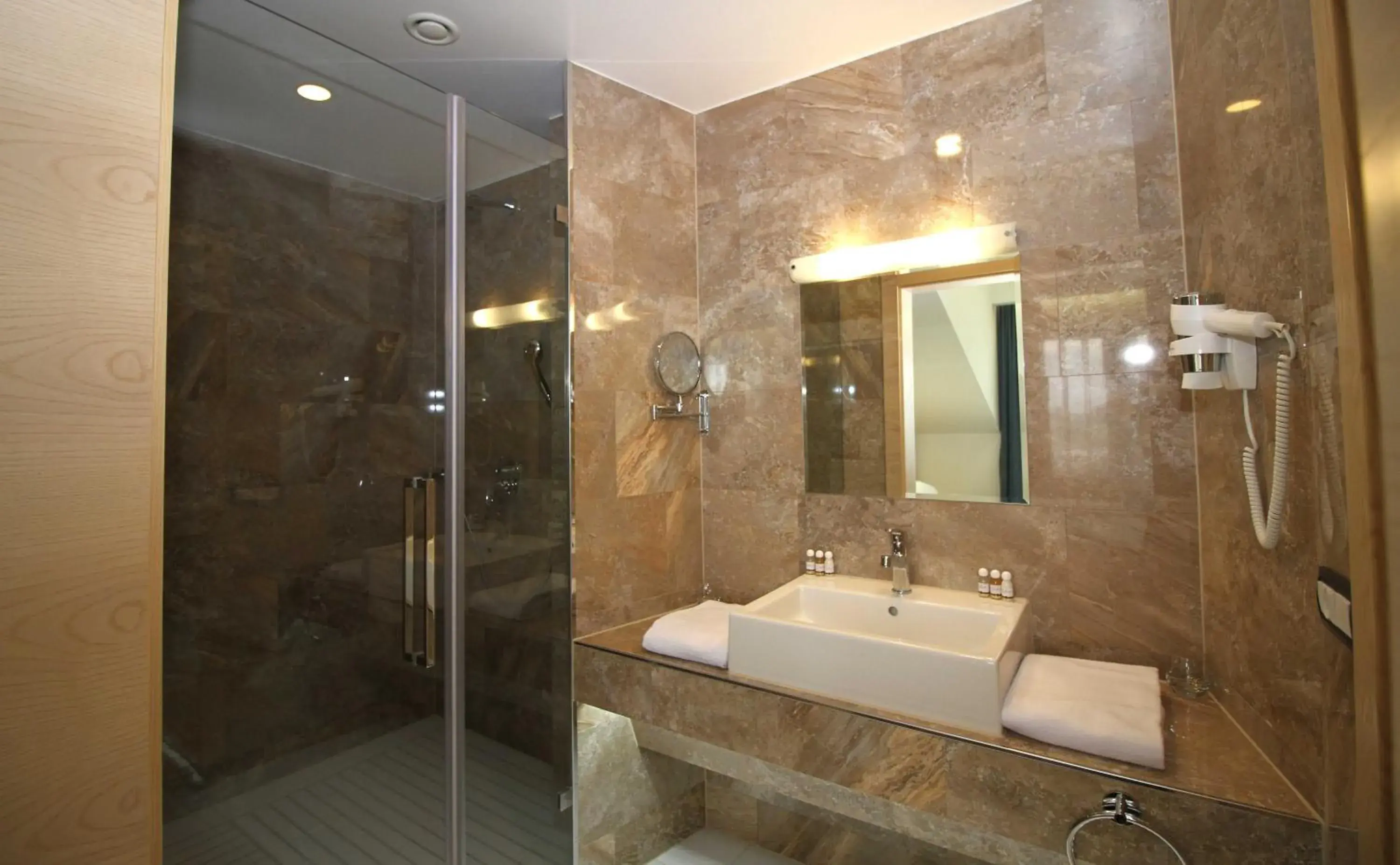 Double Room with Balcony and City View - single occupancy in Hotel International Prishtina & Spa Double Room with Balcony and City View - single occupancy in Hotel International Prishtina & Spa