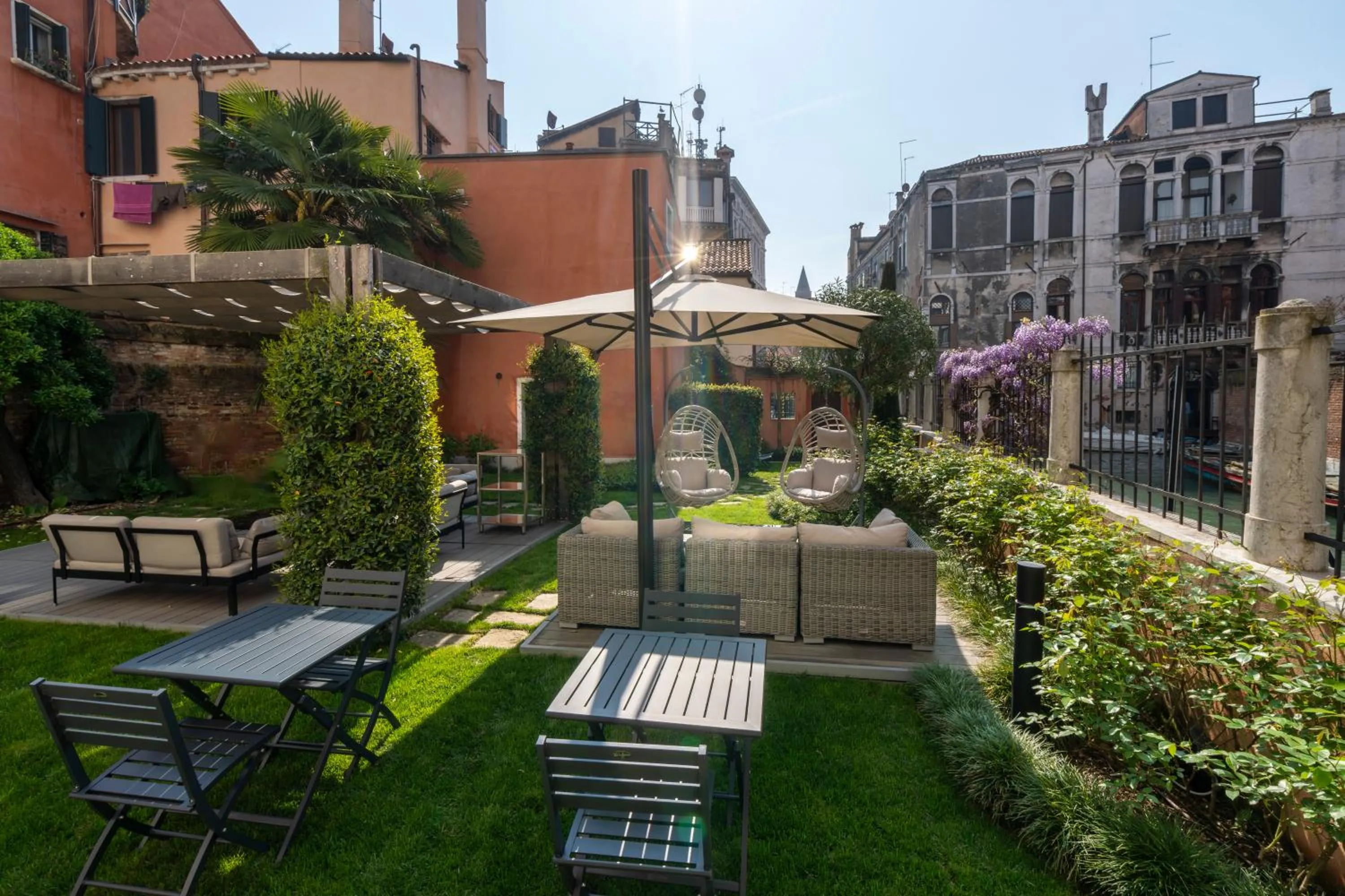 Garden in Palazzo Morosini Degli Spezieri - Lifestyle Apartments