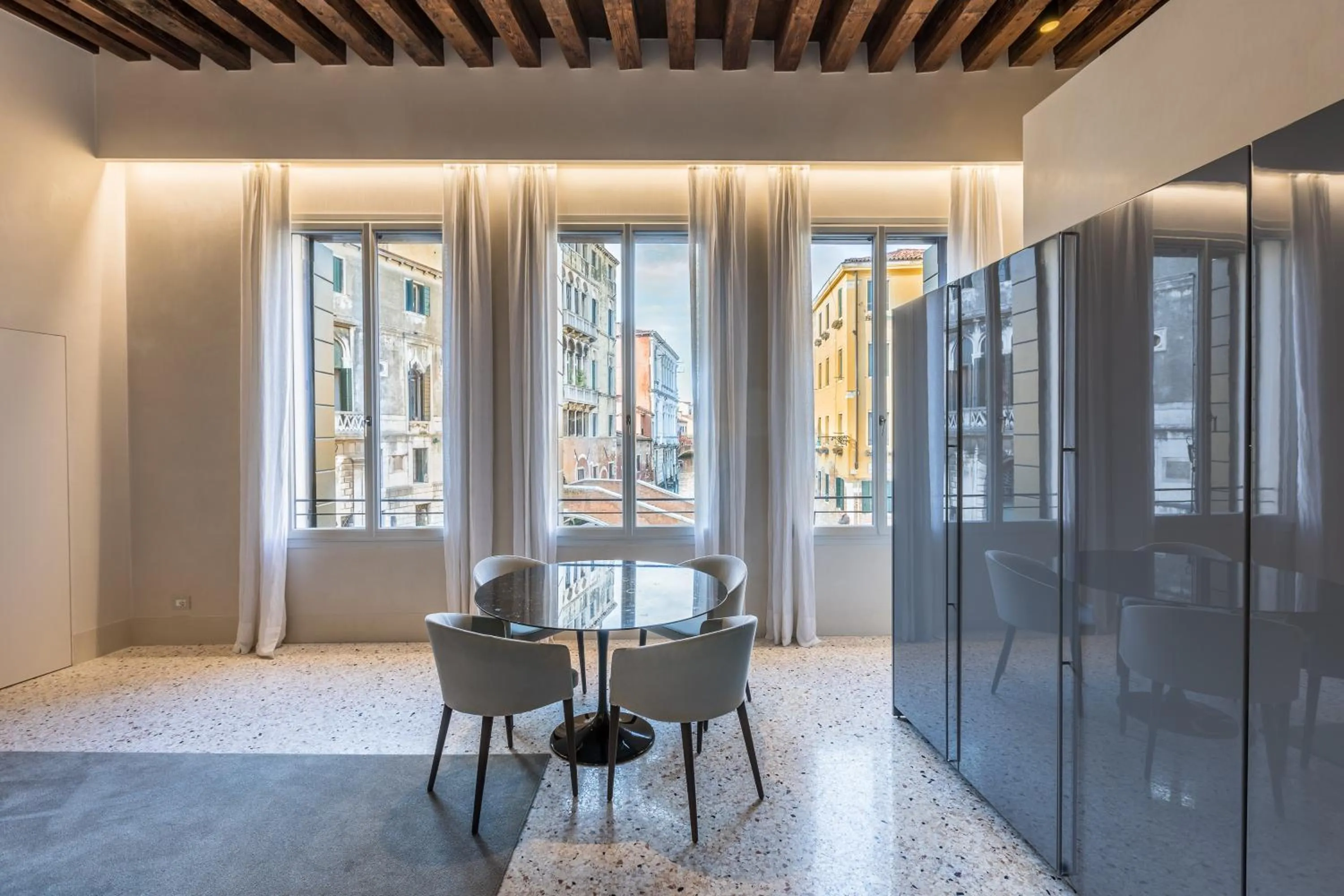 Living room in Palazzo Morosini Degli Spezieri - Lifestyle Apartments