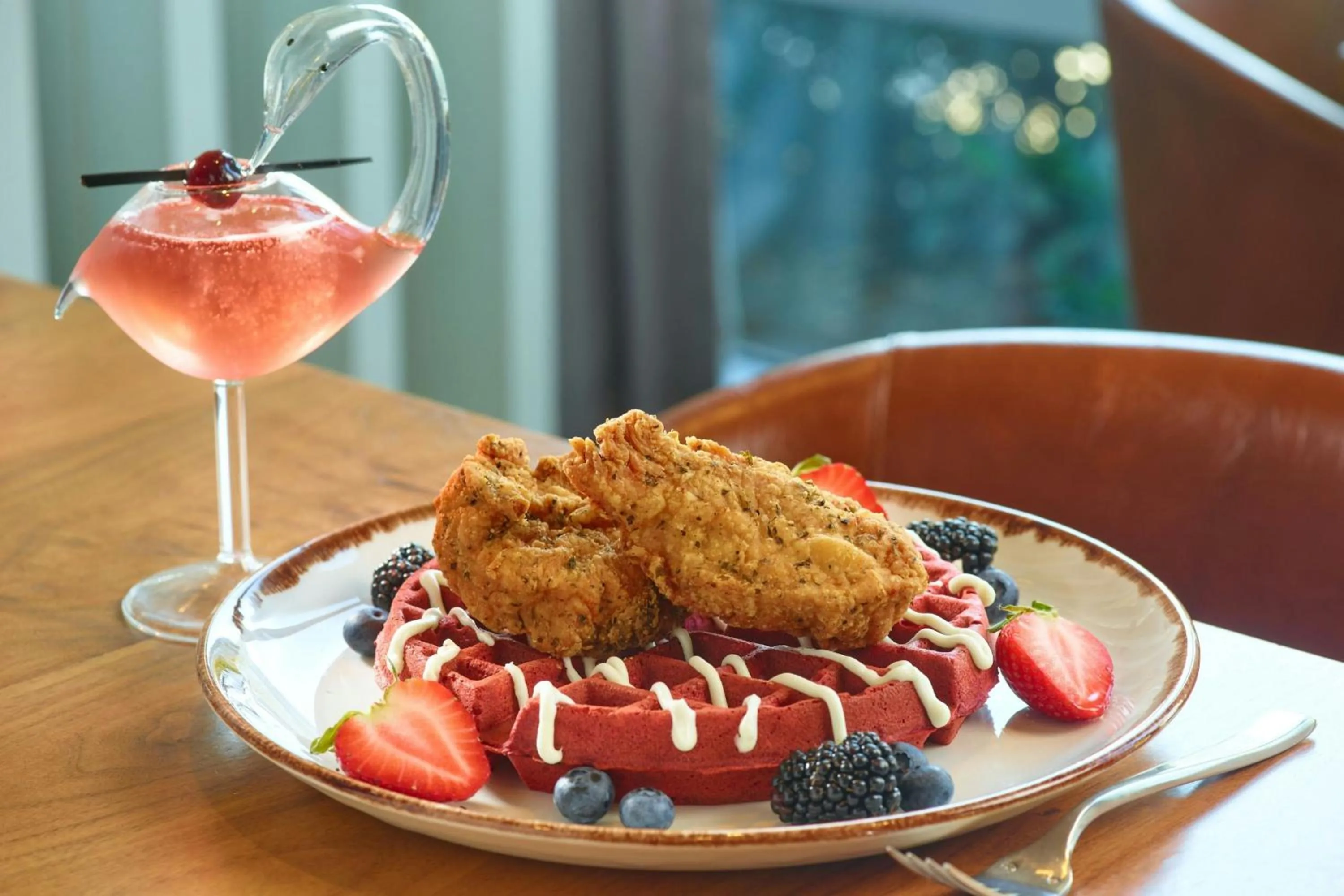 Restaurant/places to eat in Renaissance Atlanta Airport Gateway Hotel