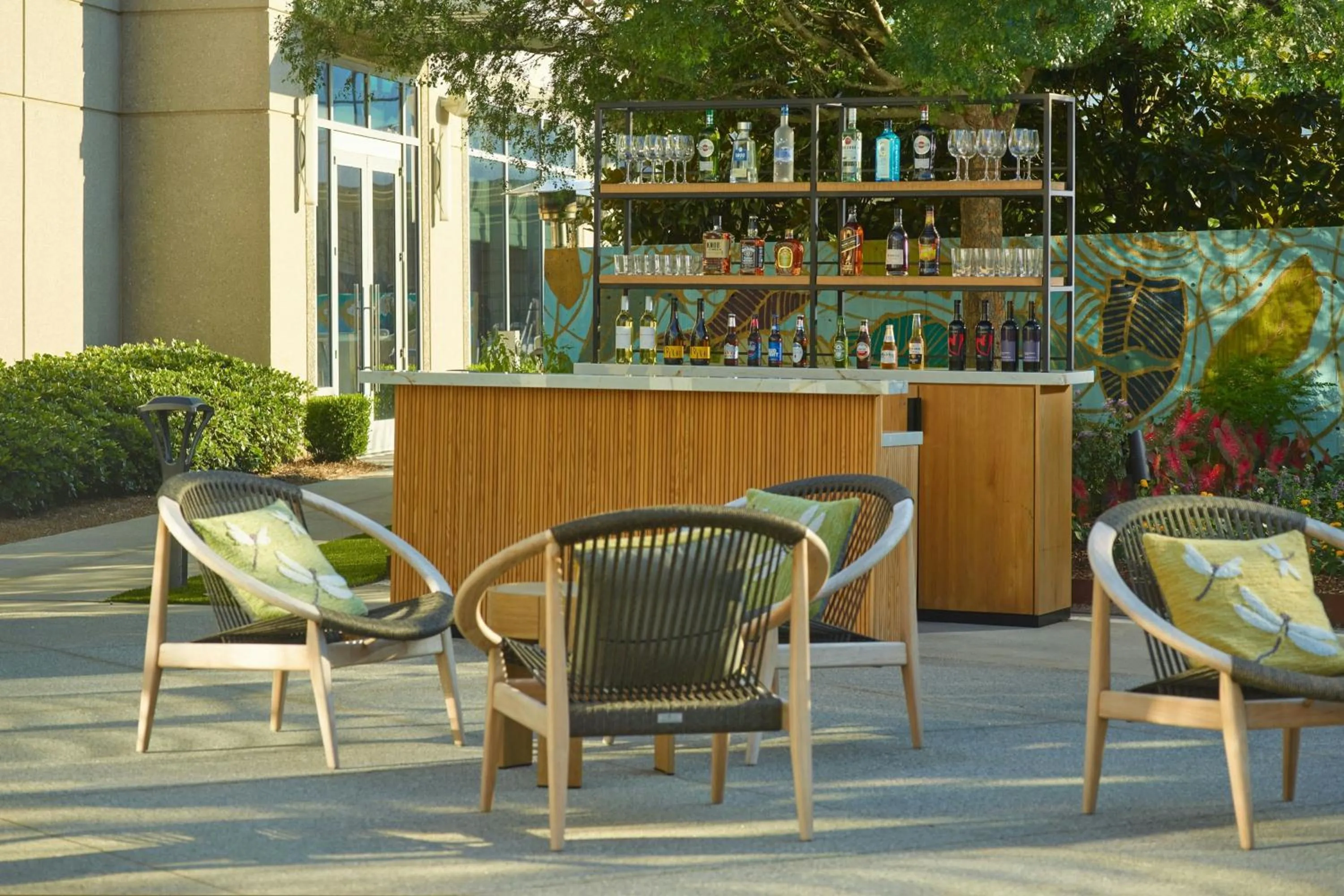 Lounge or bar in Renaissance Atlanta Airport Gateway Hotel
