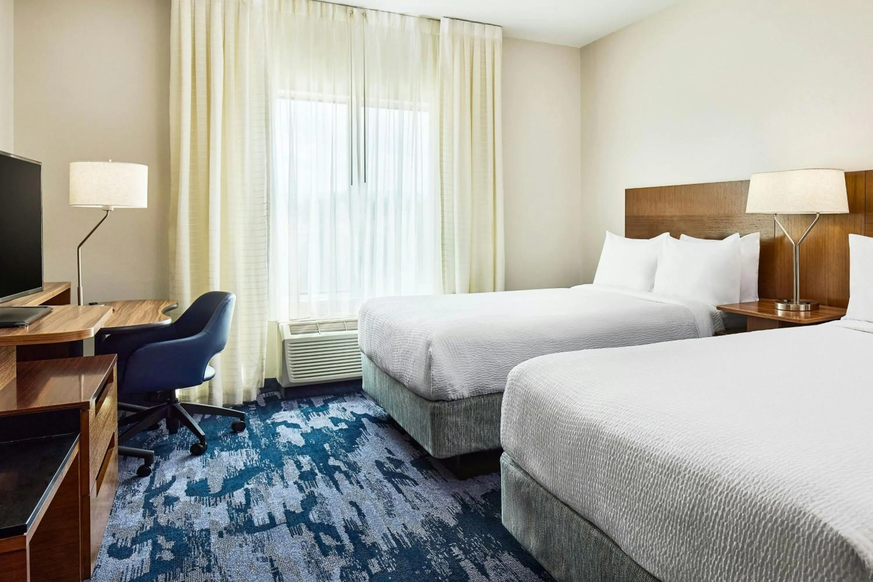 Photo of the whole room, Bed in Fairfield Inn & Suites by Marriott Sheridan