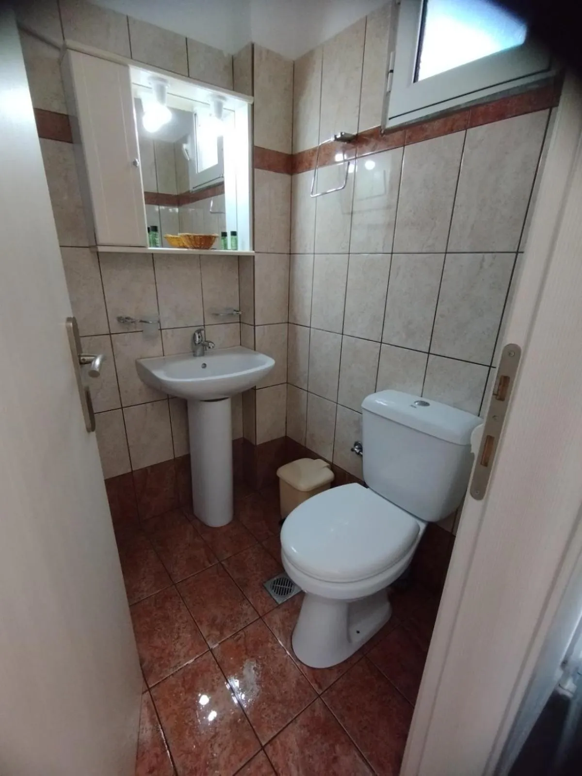 Shower in Marisini Sea View