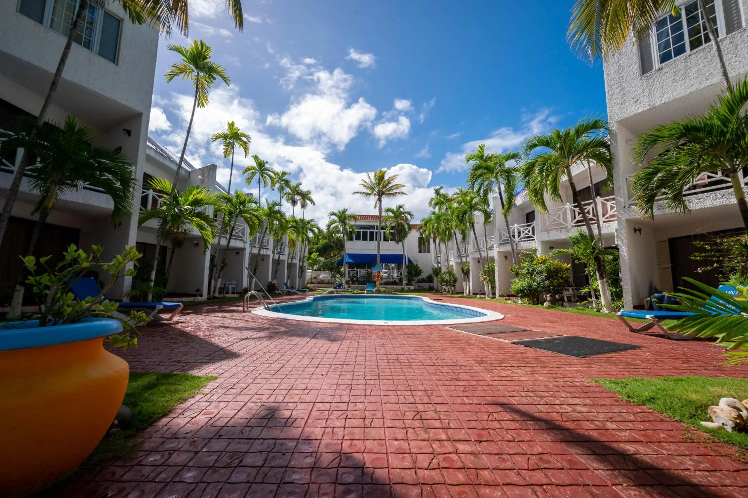 Chrisann's Beach Resort