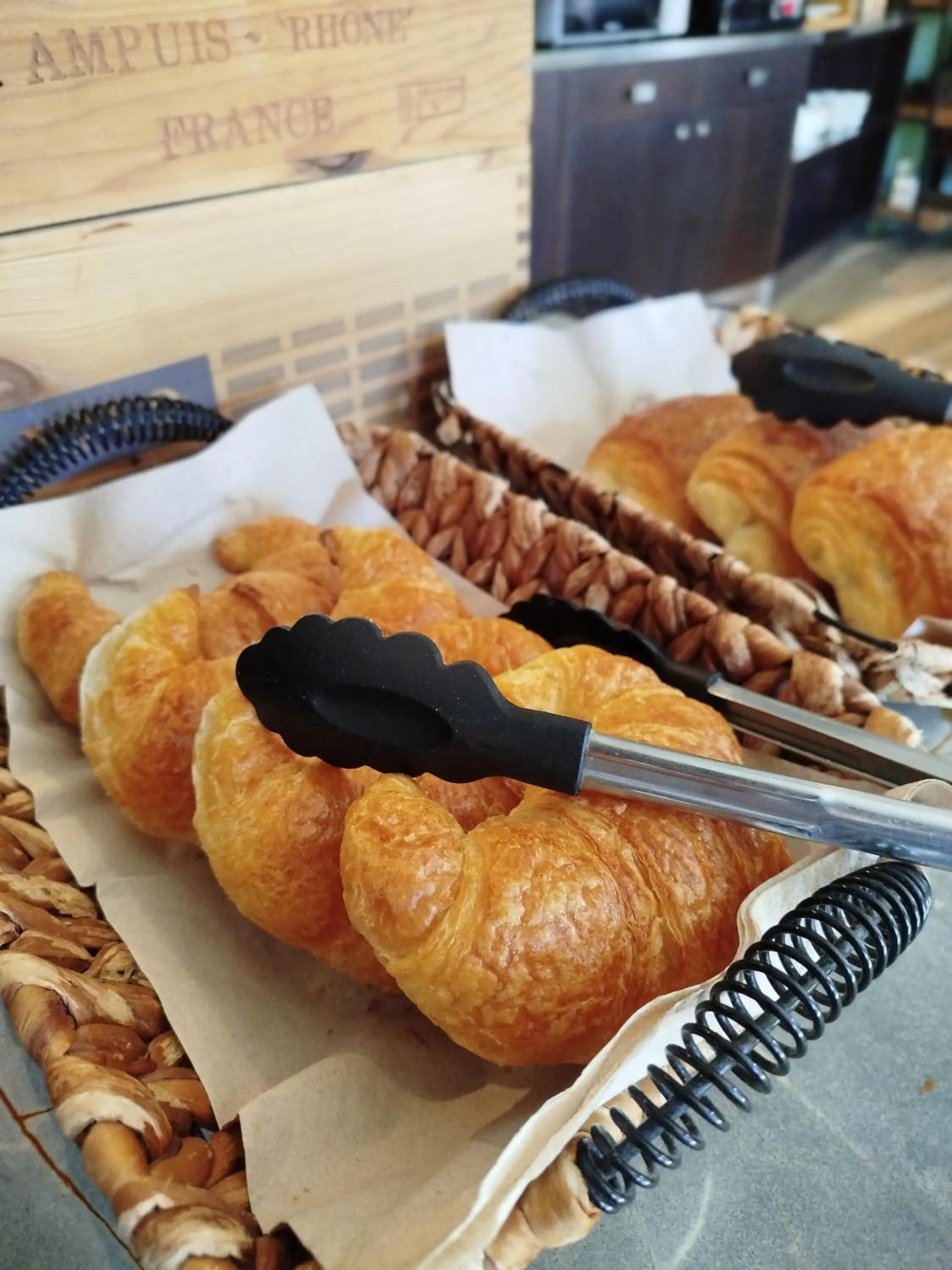 Food and drinks in Hôtel Le Collier