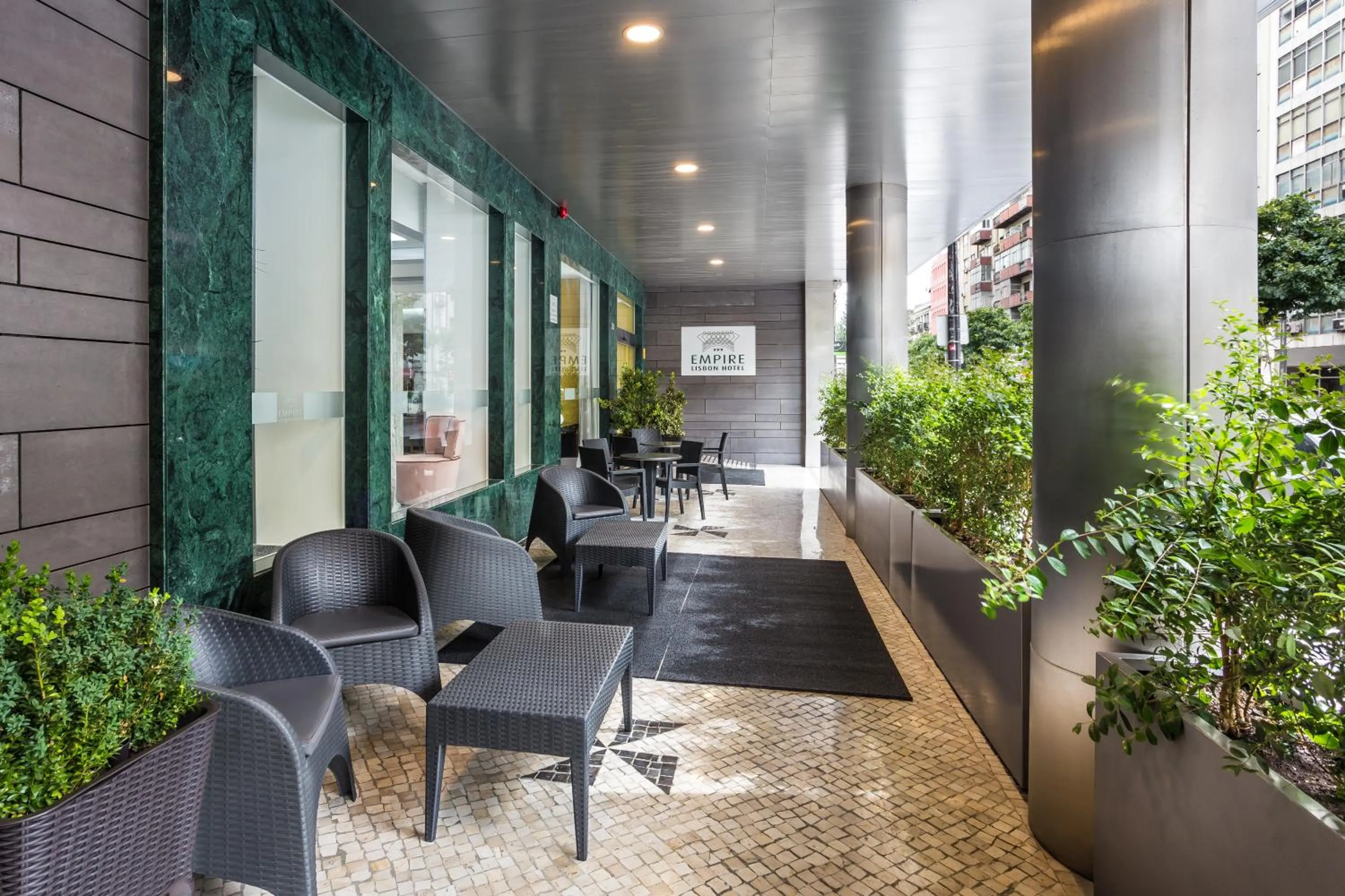 Patio in Empire Lisbon Hotel