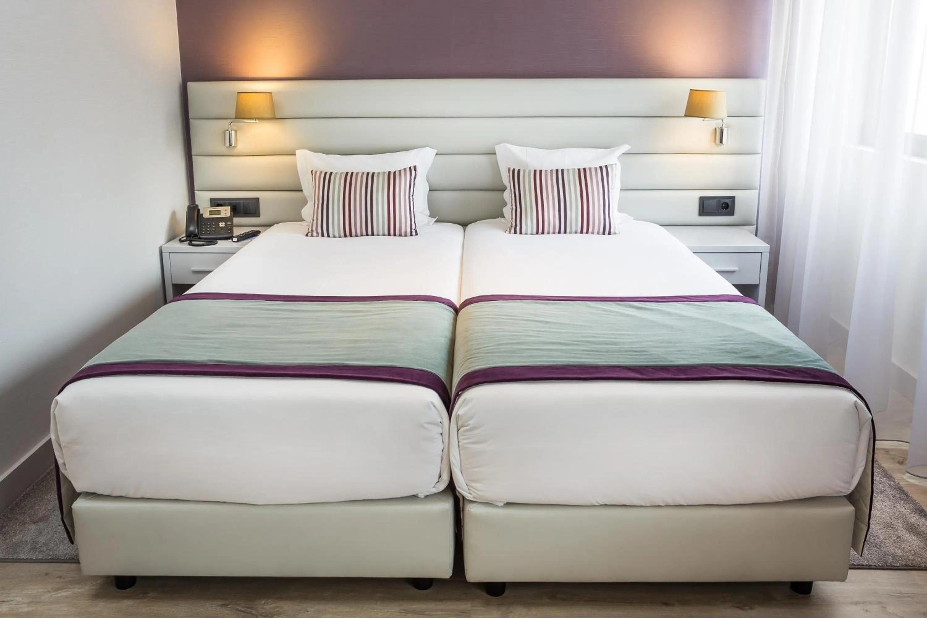 Bedroom, Bed in Empire Lisbon Hotel