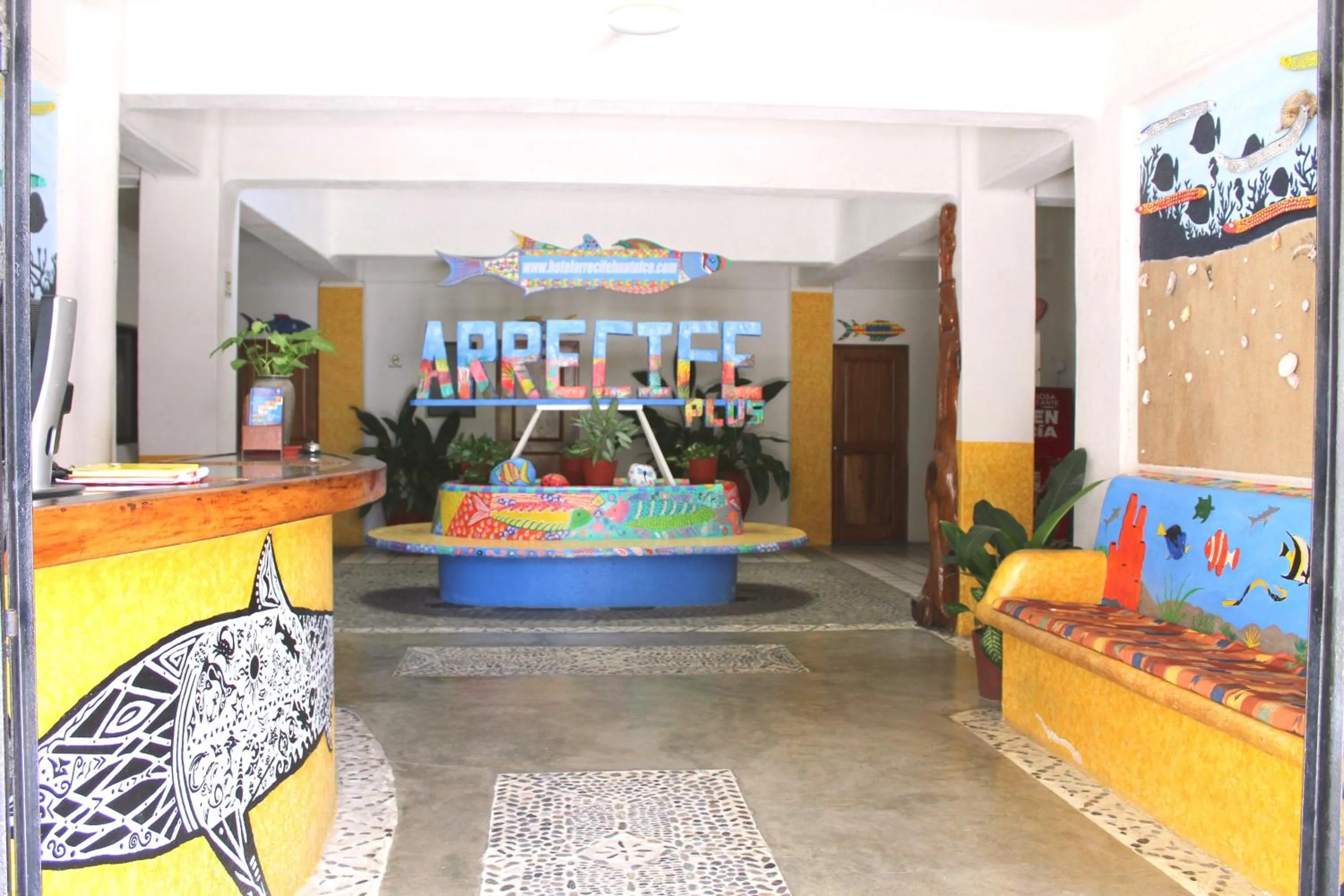 Facade/entrance in Hotel Arrecife Huatulco Plus
