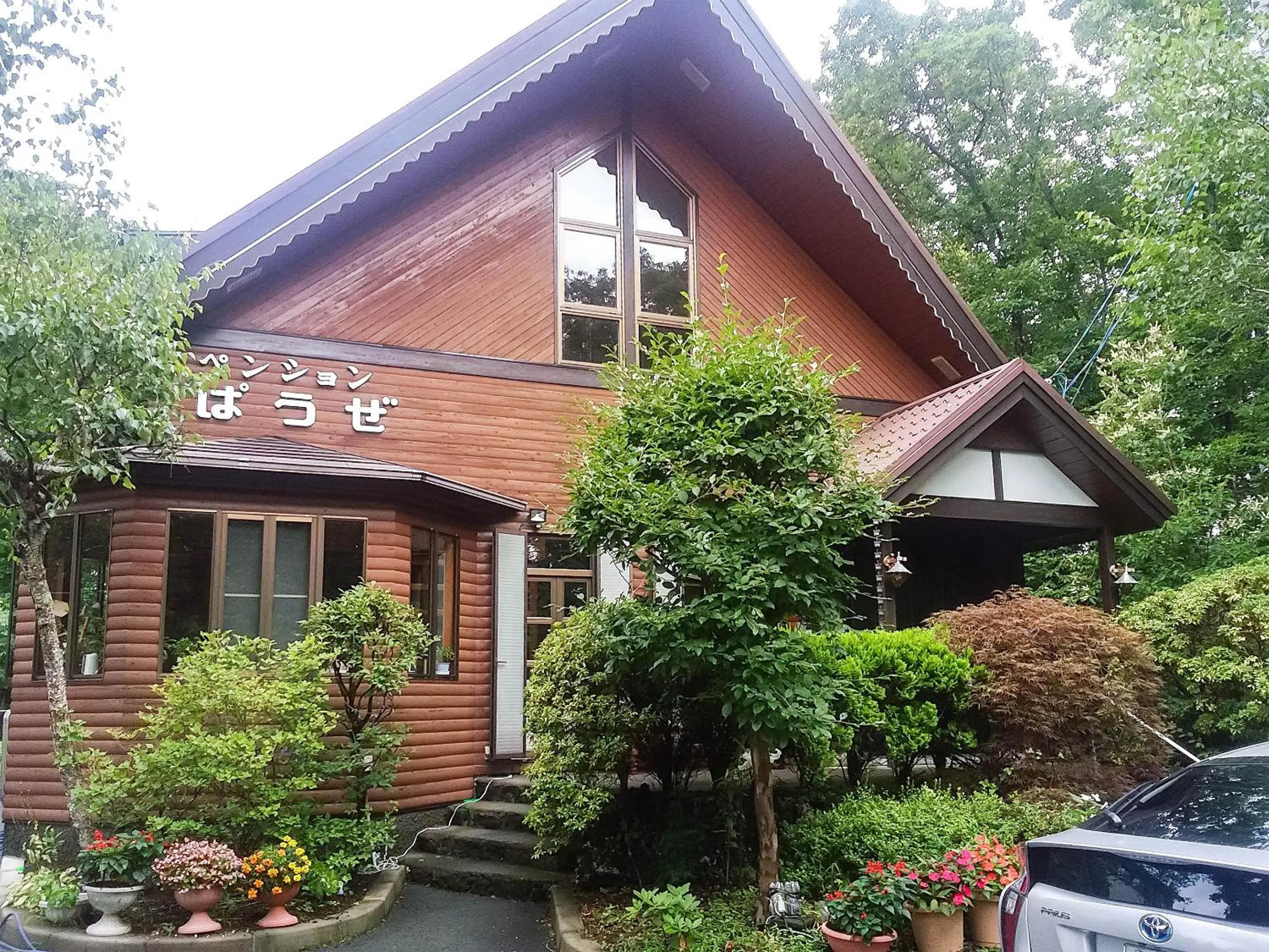 Property building in Yamanakako Pension Pause