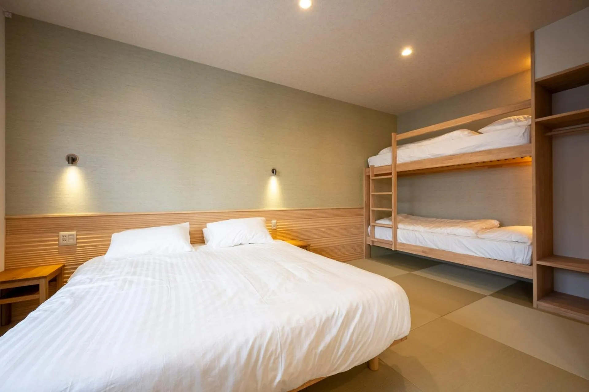 Bedroom, Bed in Tanuki Nozawa