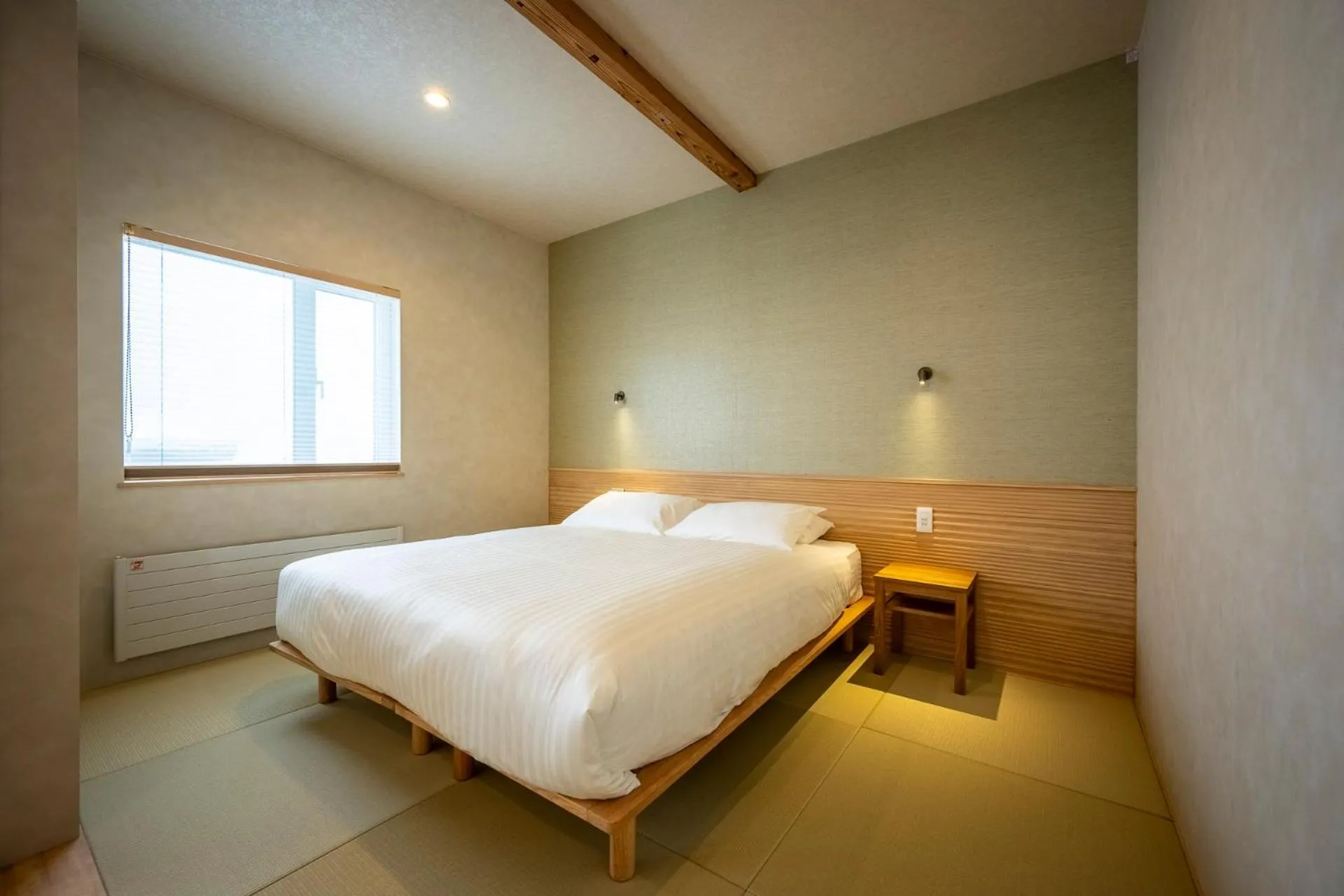 Bed in Tanuki Nozawa