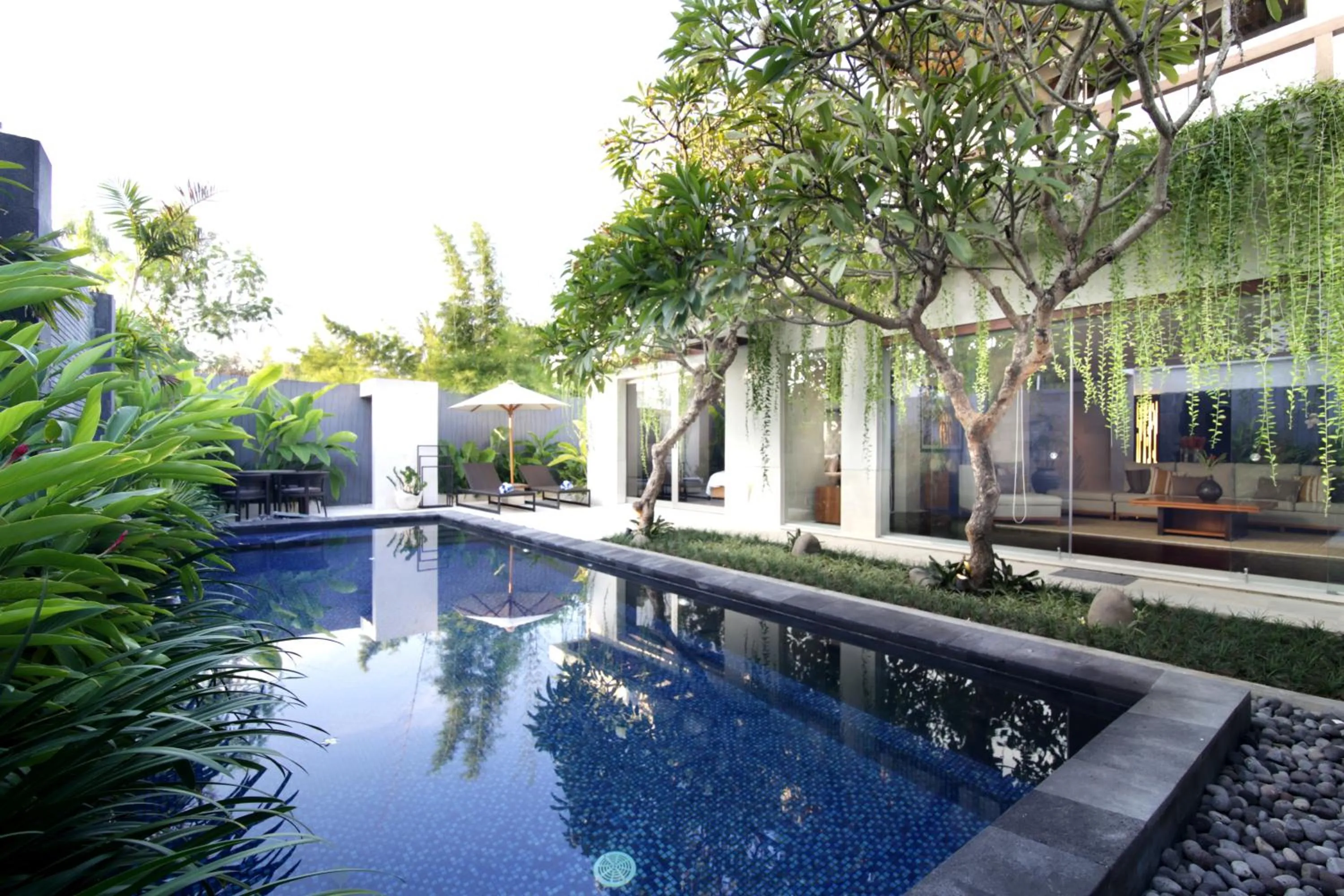 Garden in Kedonganan Beach Villa