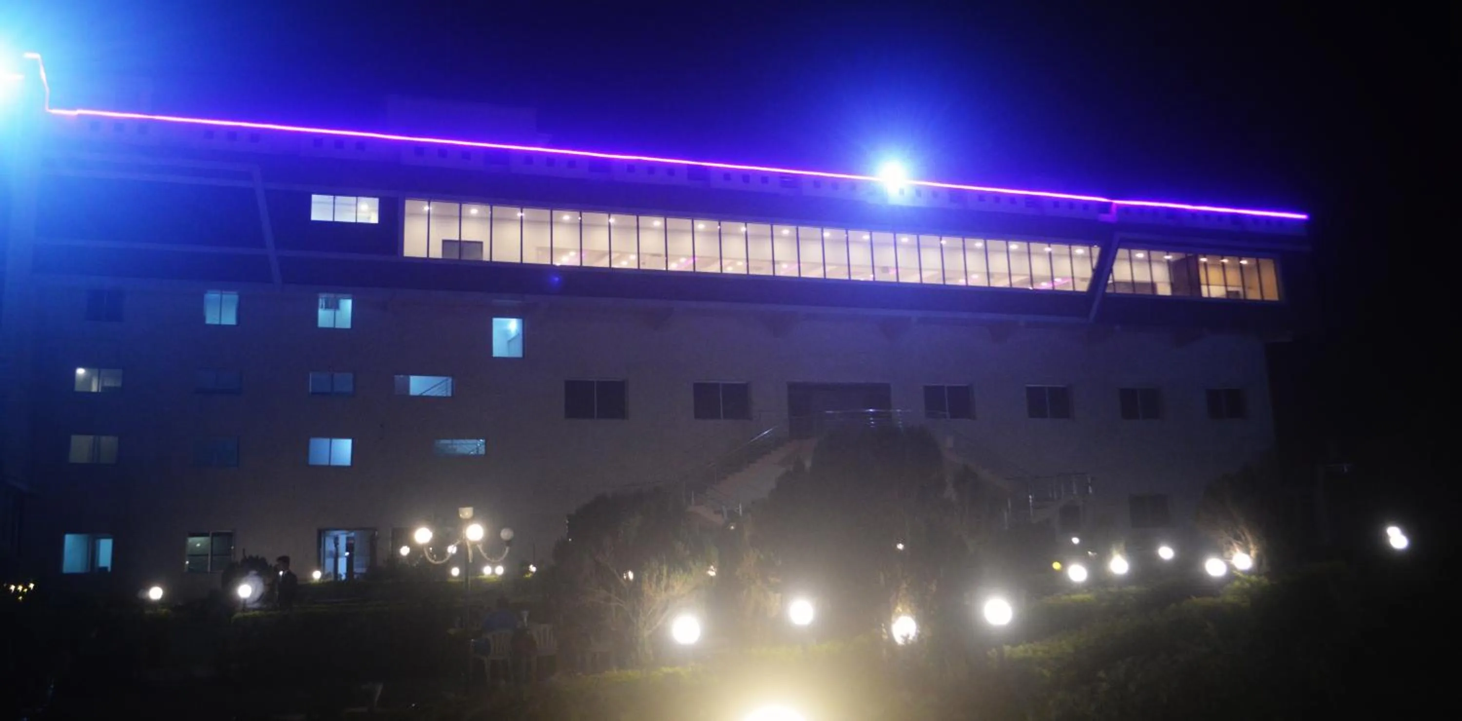 Property building in Hotel Sunrise N Resorts