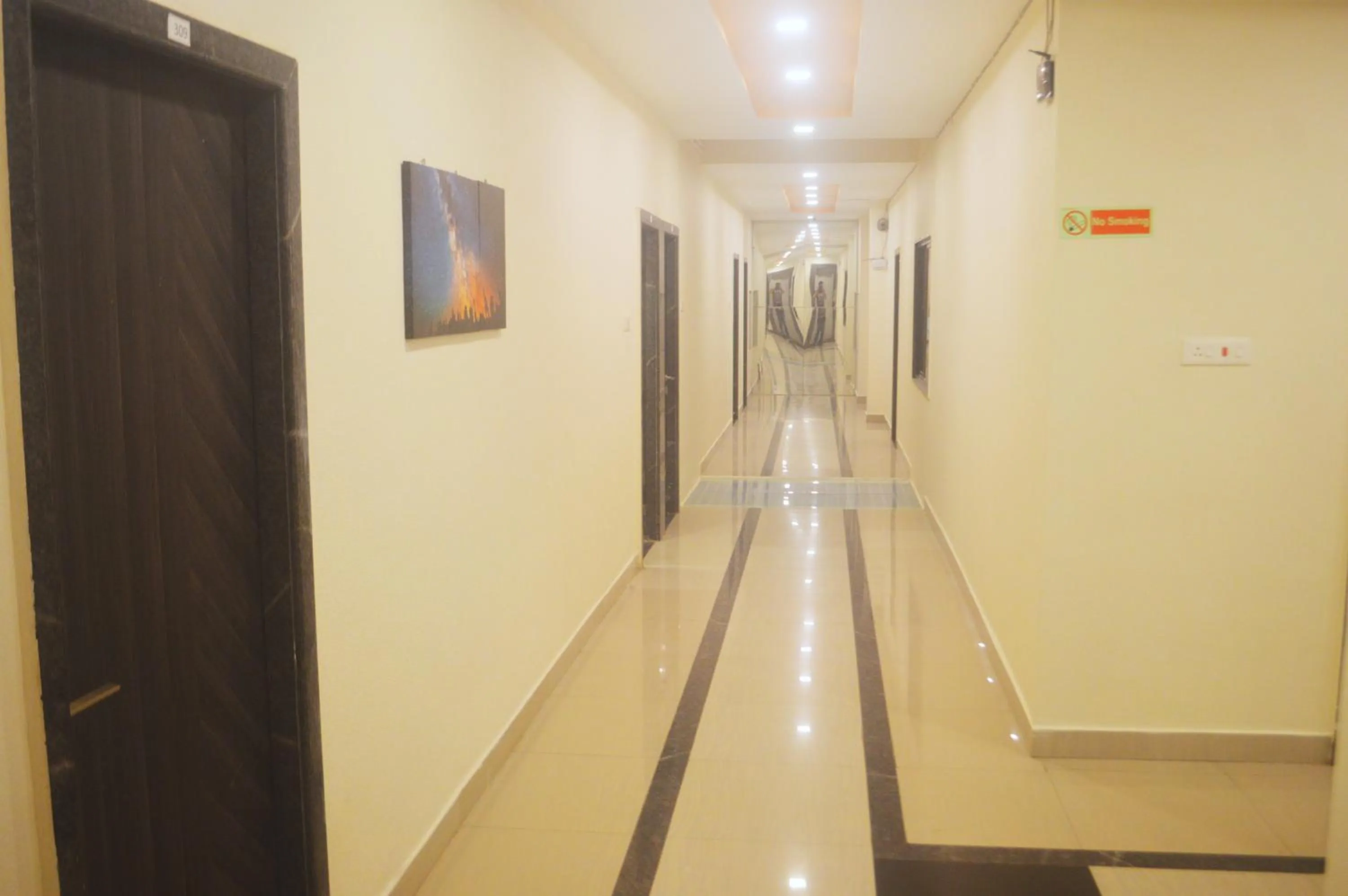 Property building in Hotel Sunrise N Resorts