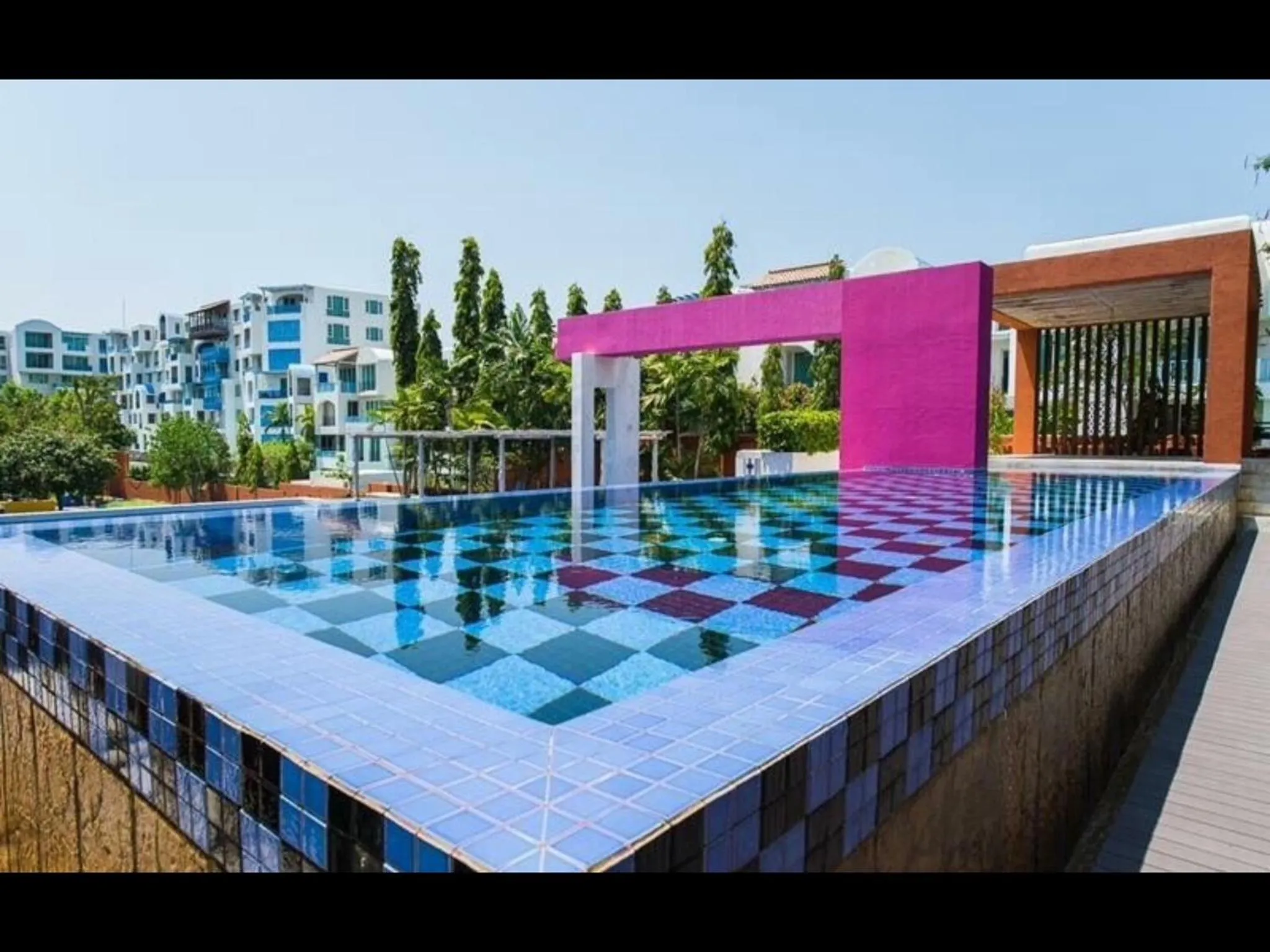 Away Las Tortugas at Hua Hin