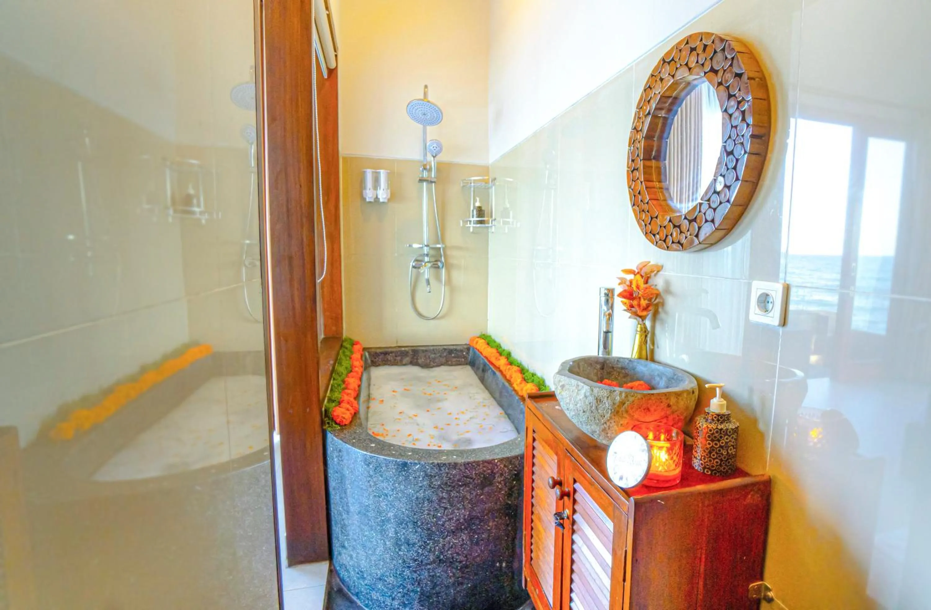 Shower in Air Sanih Beach Villa