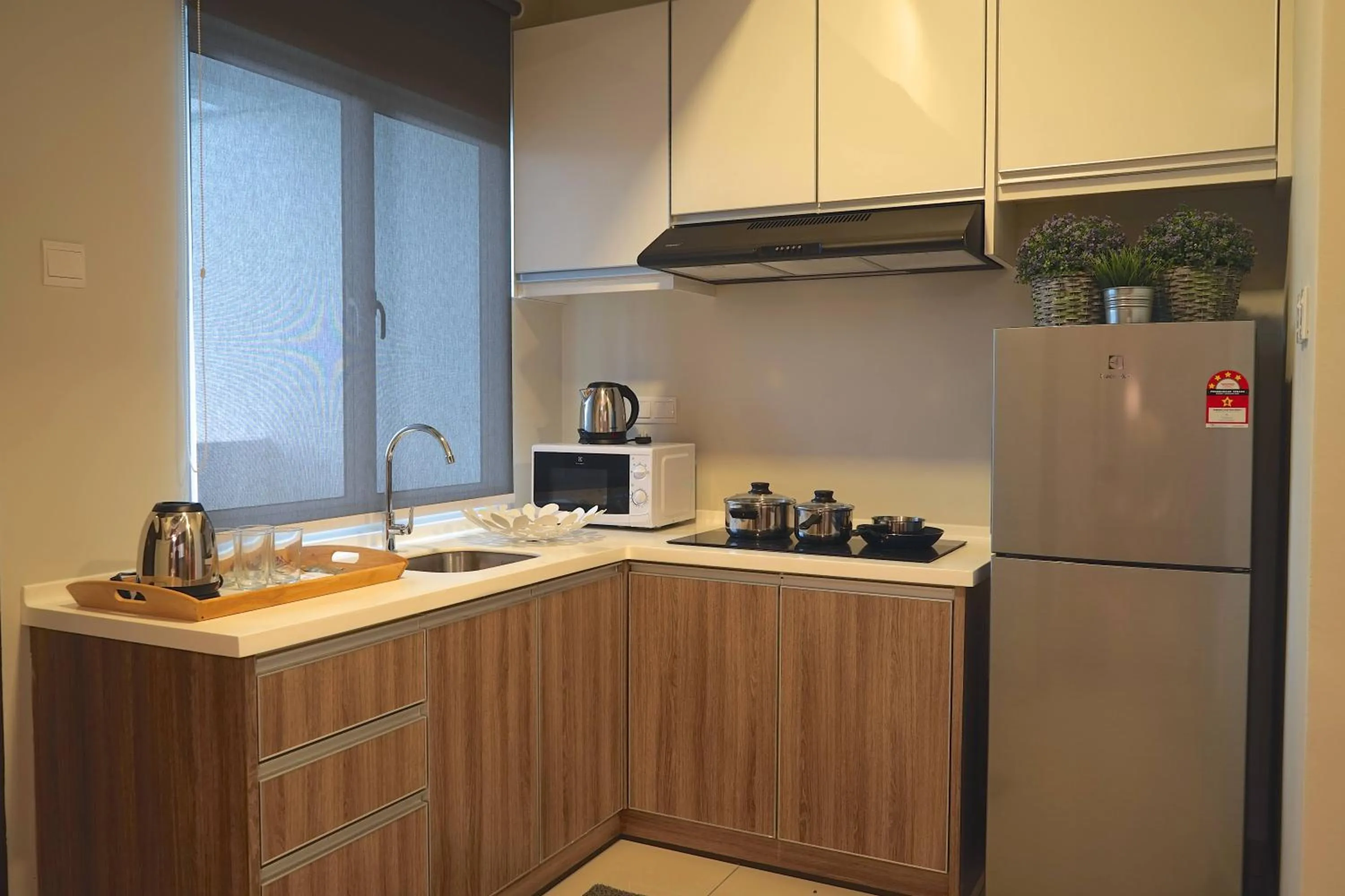 Kitchen or kitchenette in The Majestic Ipoh by The Osborne