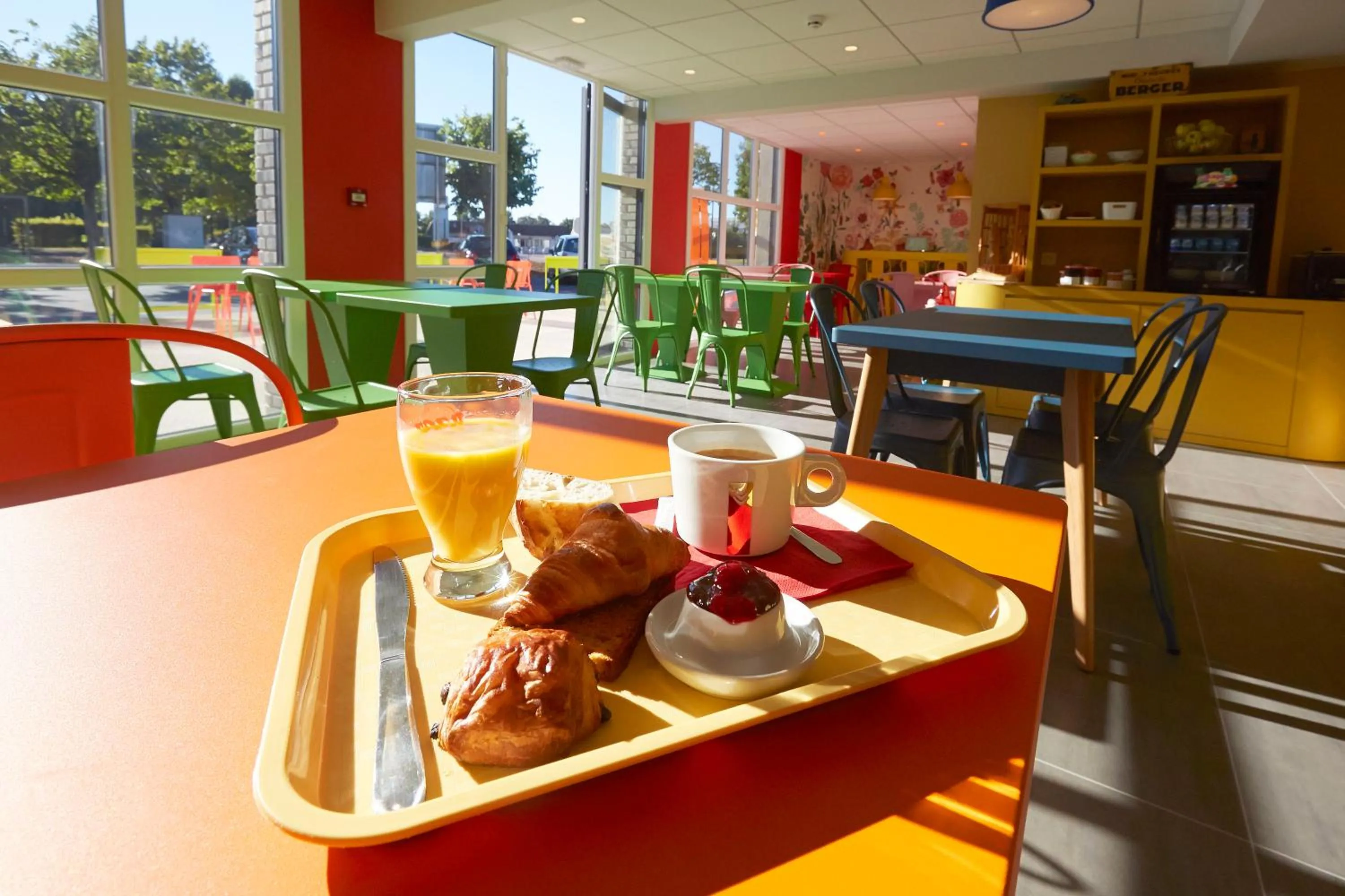 Continental breakfast in Coto Hotel