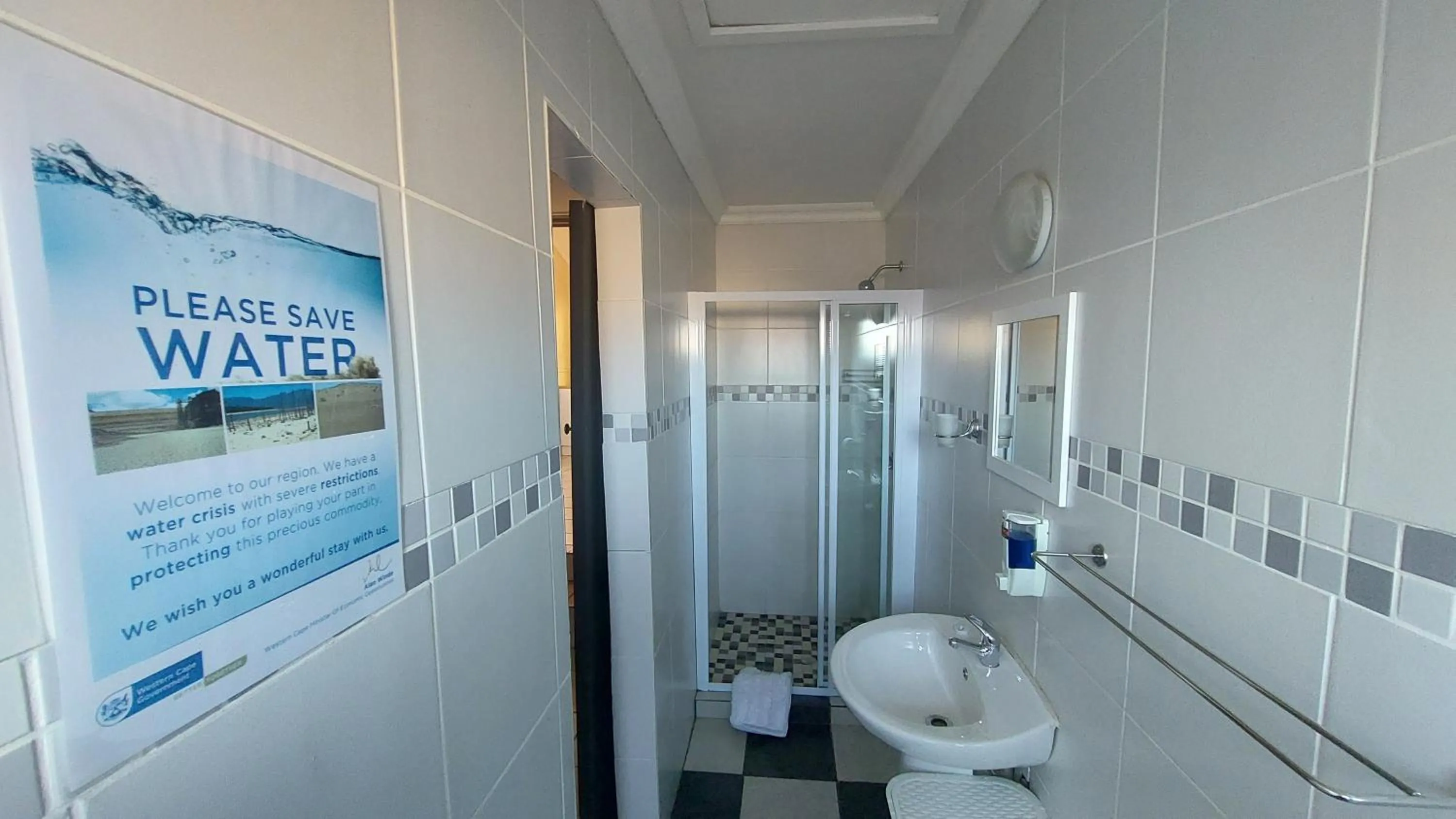 Bathroom in SuNel's Guest Rooms