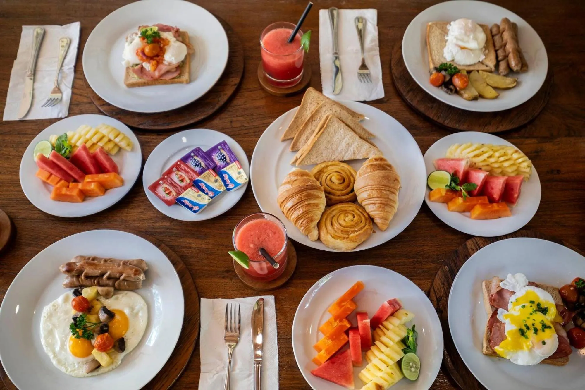 Food and drinks in Mas Ubud Villa by Sanga Sanga Hospitality