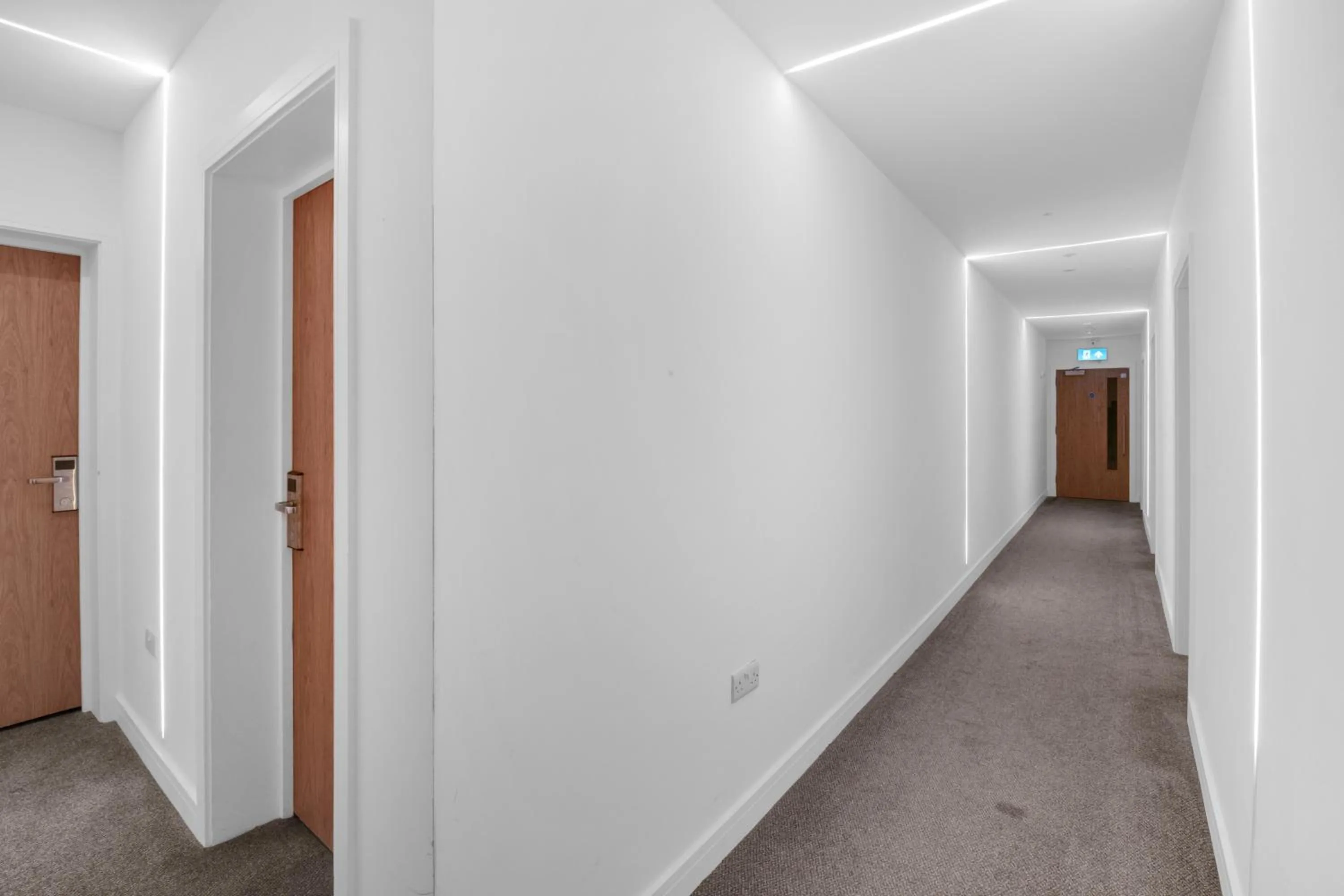 Signature Hotel London