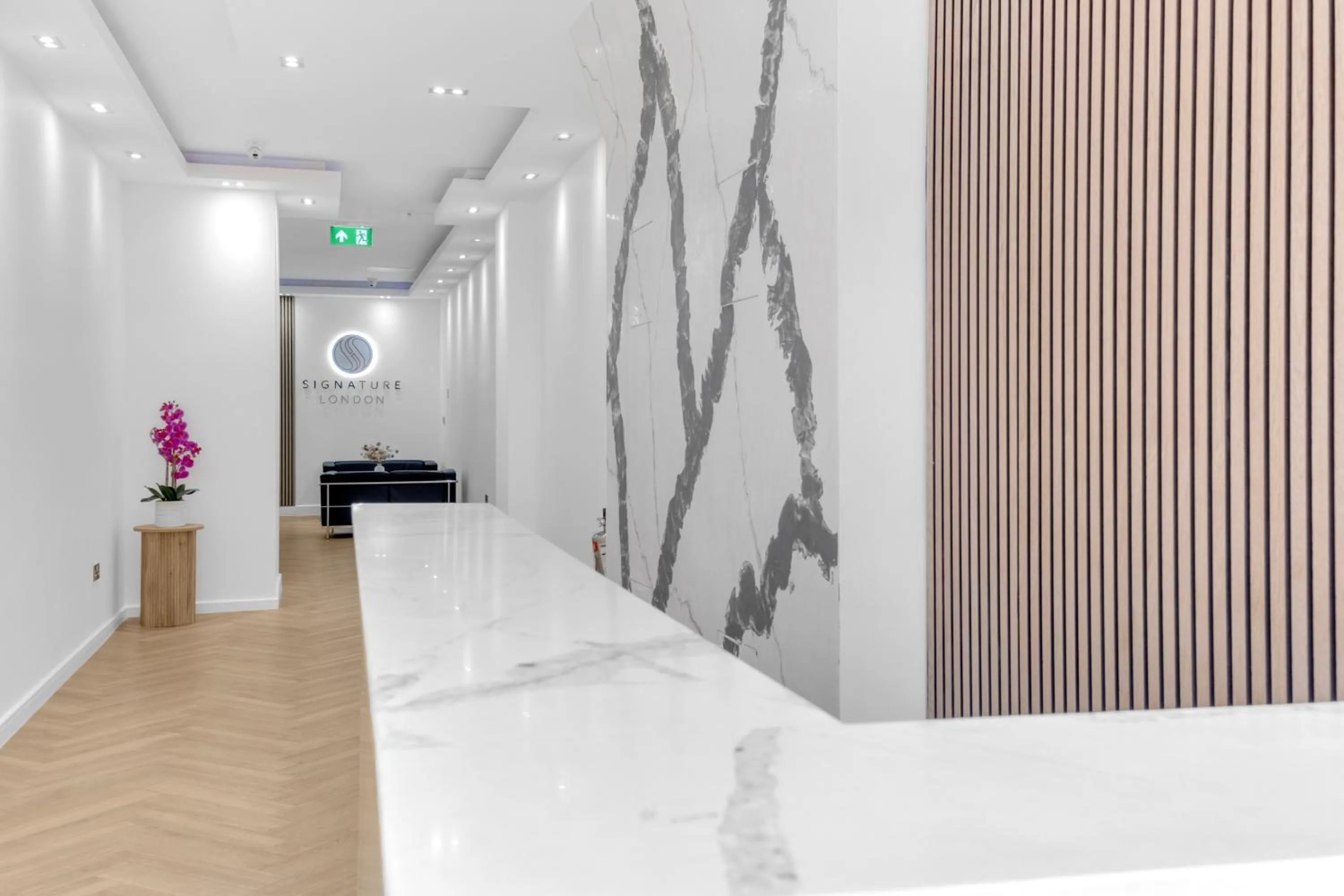 Bed in Signature Hotel London