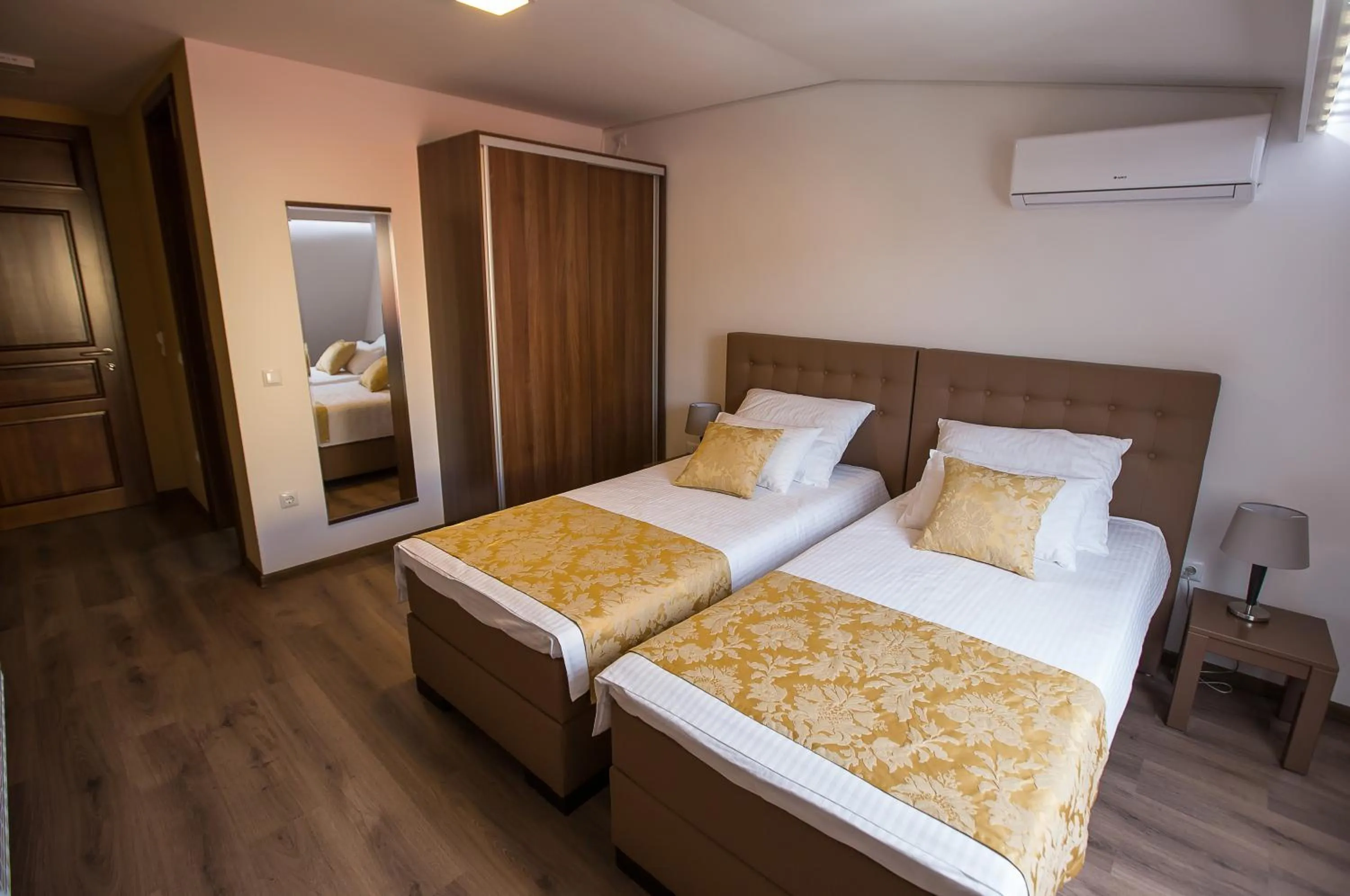 Bed in Heartland City B&B