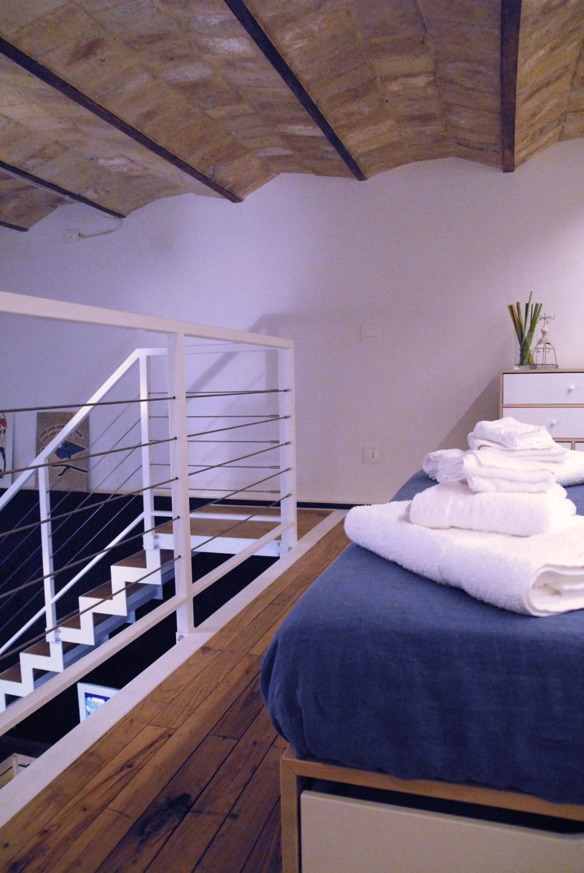 Bedroom, Bed in Loft 17