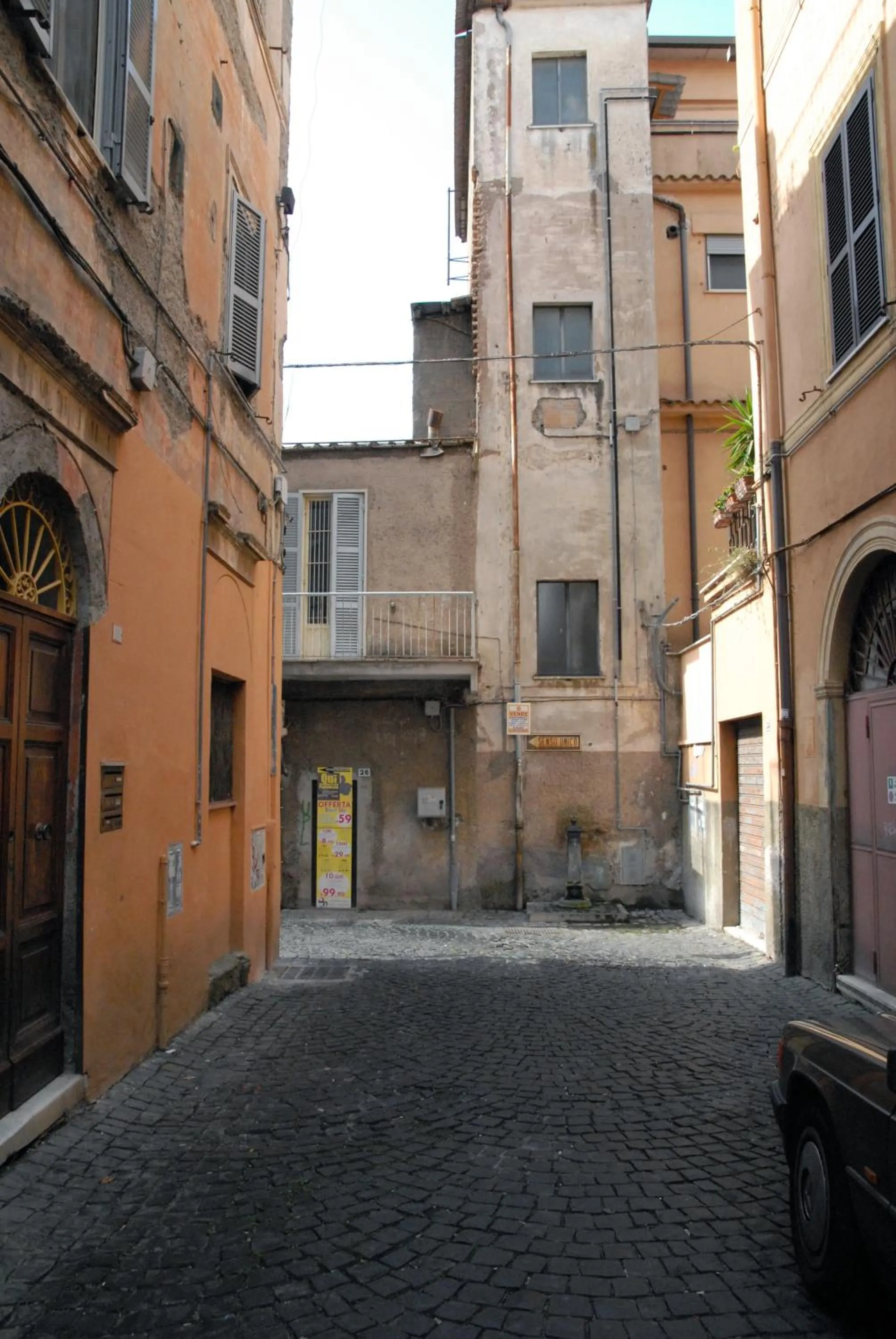 Property building in Loft 17