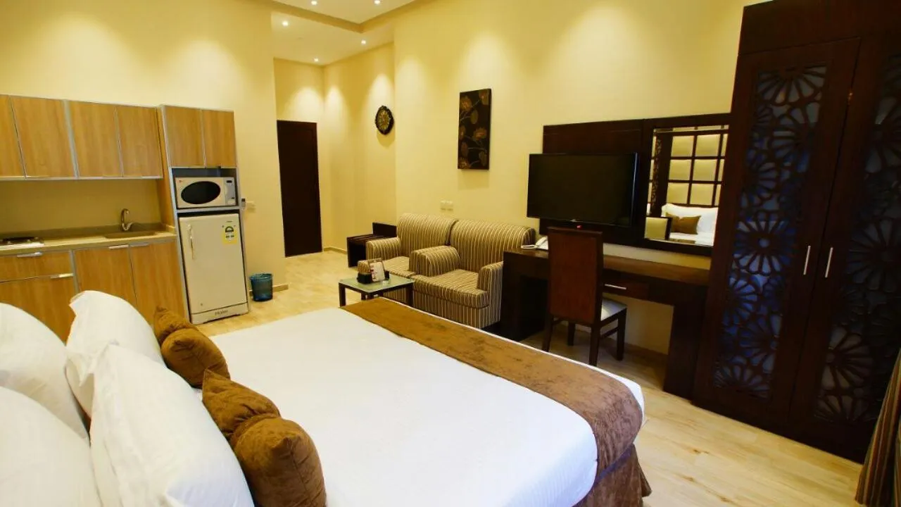 Bedroom, Bed in Al Muhaidb Residence Sudair