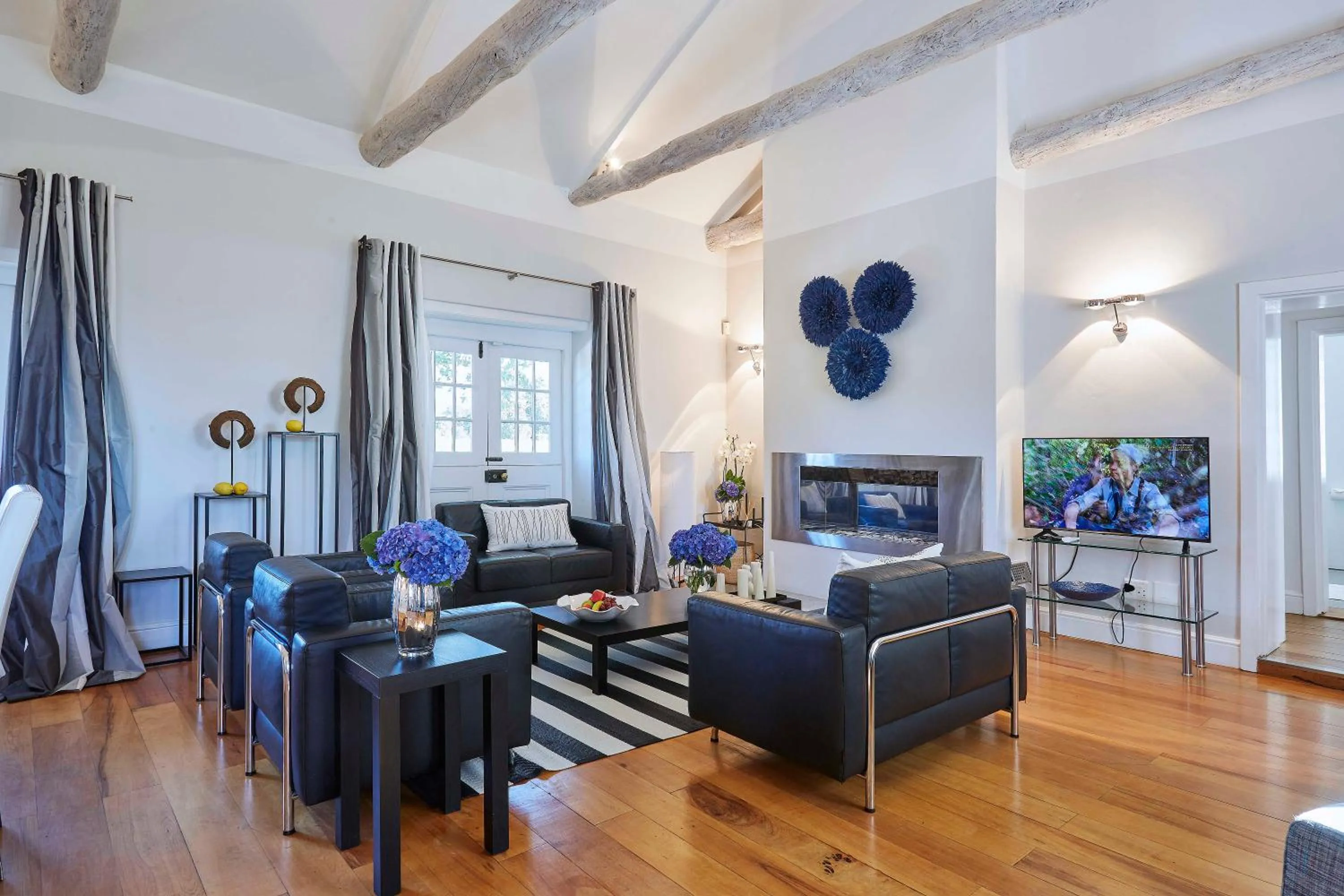 TV and multimedia in Allèe Bleue Wine Estate