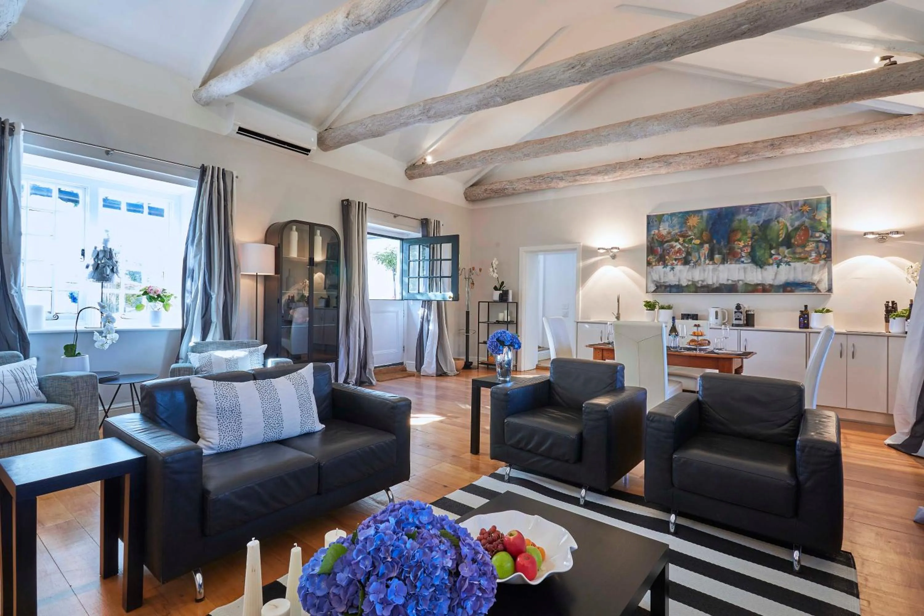 Kitchen or kitchenette in Allèe Bleue Wine Estate