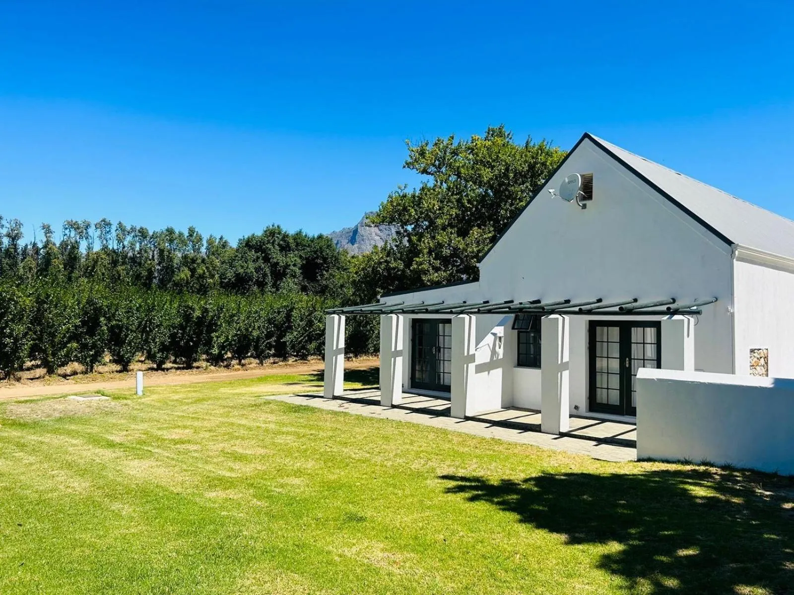 Allèe Bleue Wine Estate