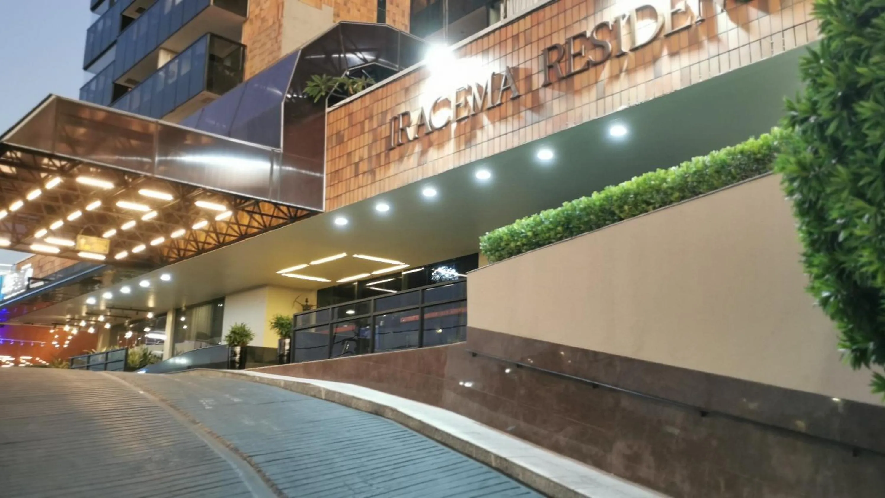 Property building in Seaflats Iracema Residence