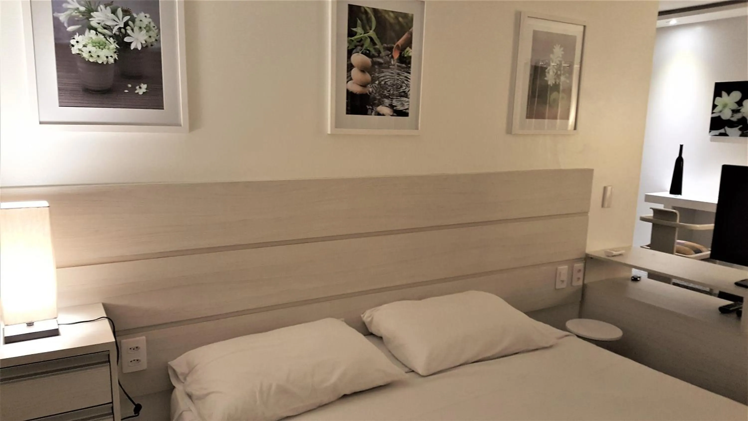 Bed in Seaflats Iracema Residence