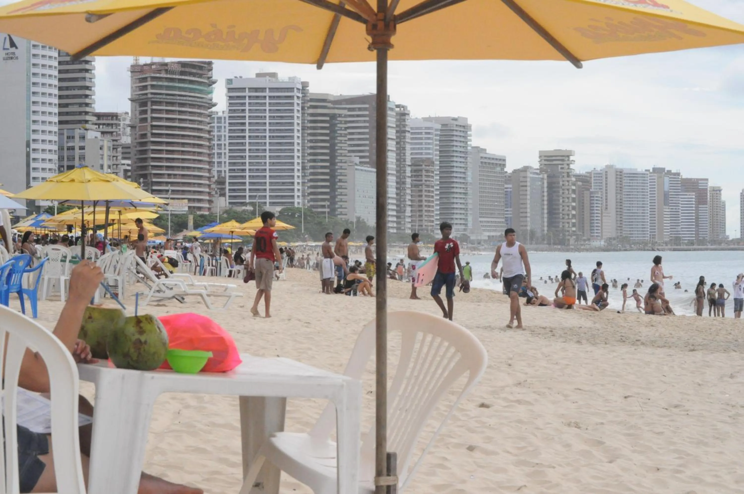 People in Seaflats Iracema Residence