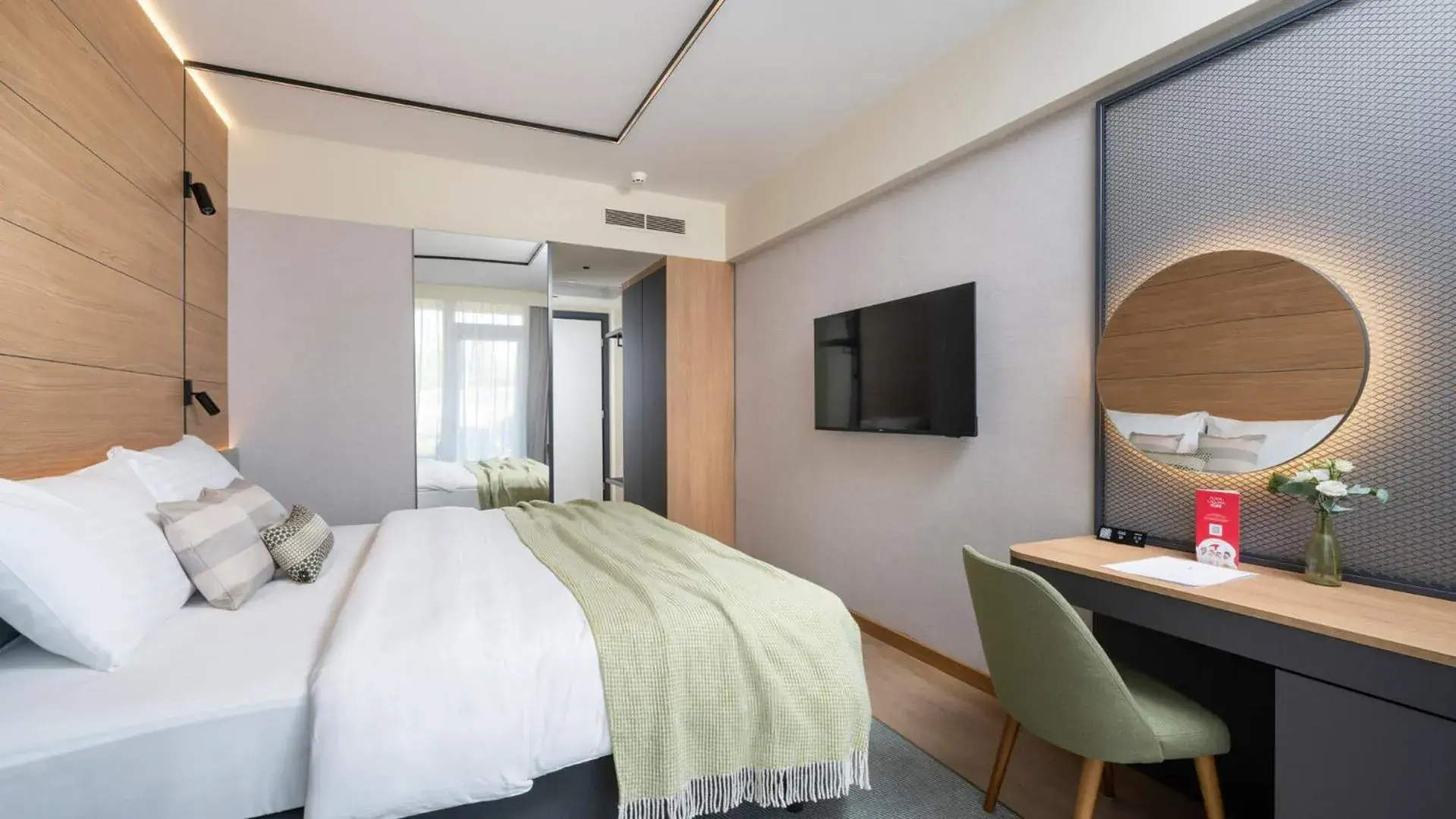 Classic Room with Balcony - Park Side in Hotel Pelegrin Plava Laguna Classic Room with Balcony - Park Side in Hotel Pelegrin Plava Laguna